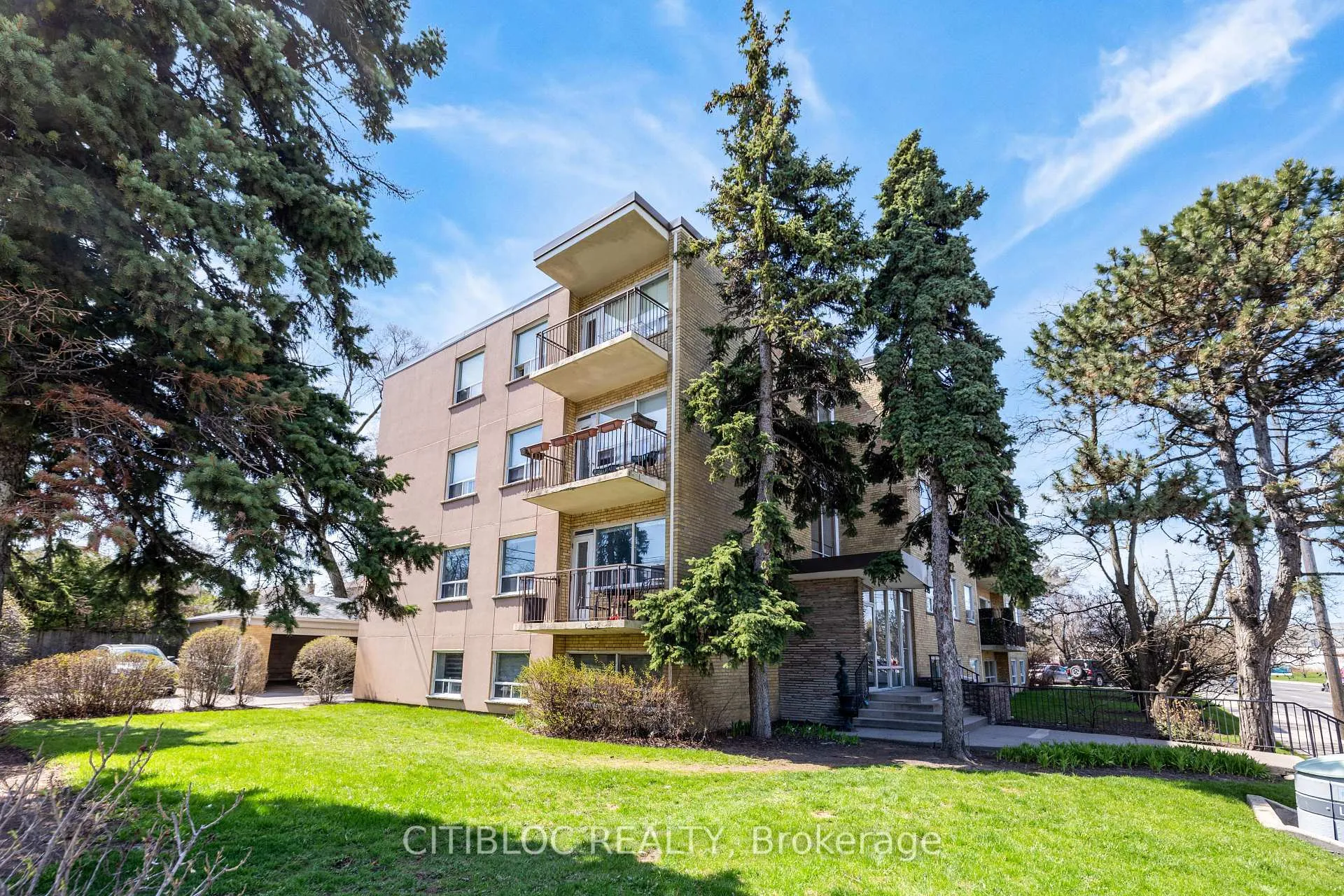 Photo 2 of Unit 201, 219 Wilson Avenue, Toronto, Bedford Park-Nortown — HOMEH