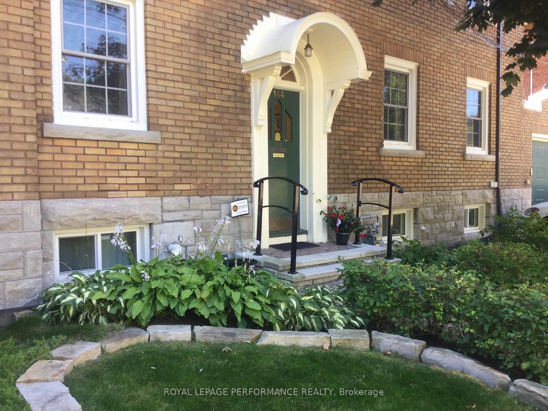 Photo 1 of Unit 3, 144 Keefer Street, Ottawa, New Edinburgh — HOMEH