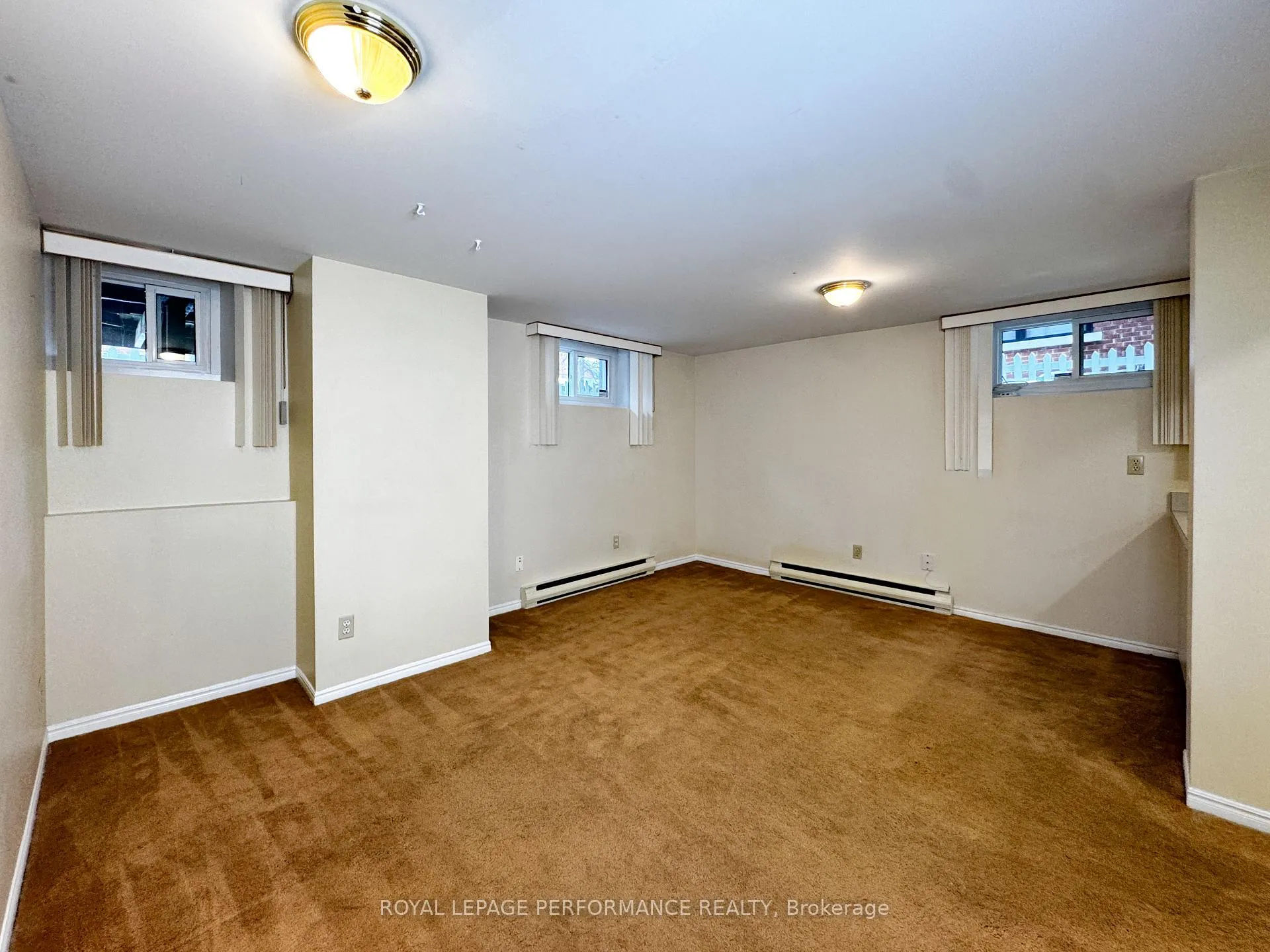 Photo 2 of Unit 3, 144 Keefer Street, Ottawa, New Edinburgh — HOMEH