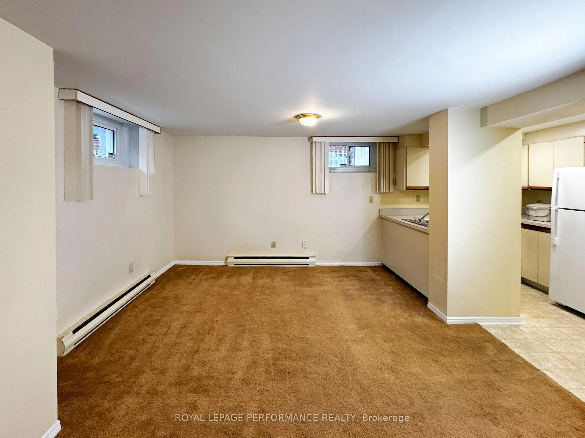Photo 4 of Unit 3, 144 Keefer Street, Ottawa, New Edinburgh — HOMEH
