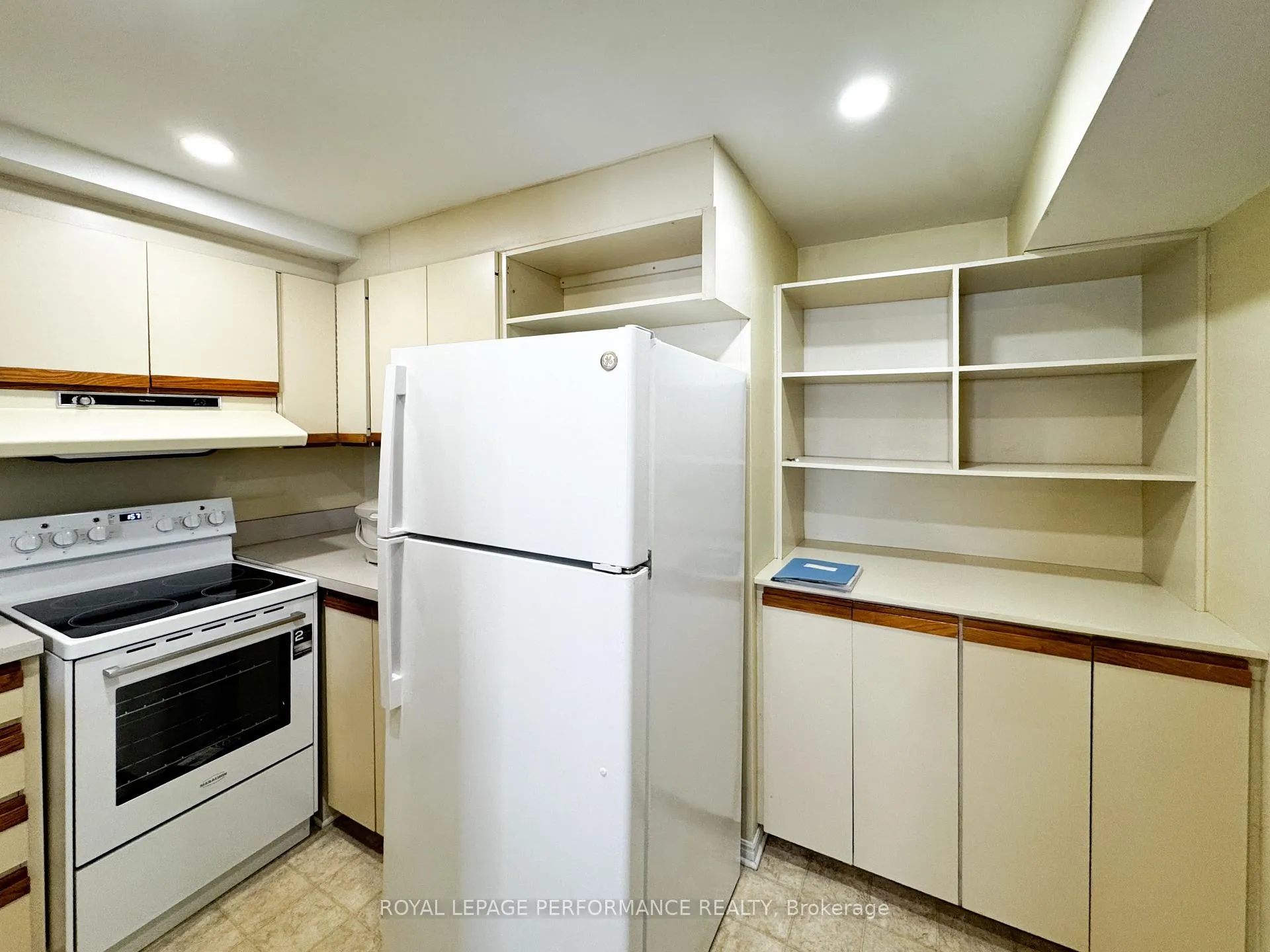 Photo 6 of Unit 3, 144 Keefer Street, Ottawa, New Edinburgh — HOMEH