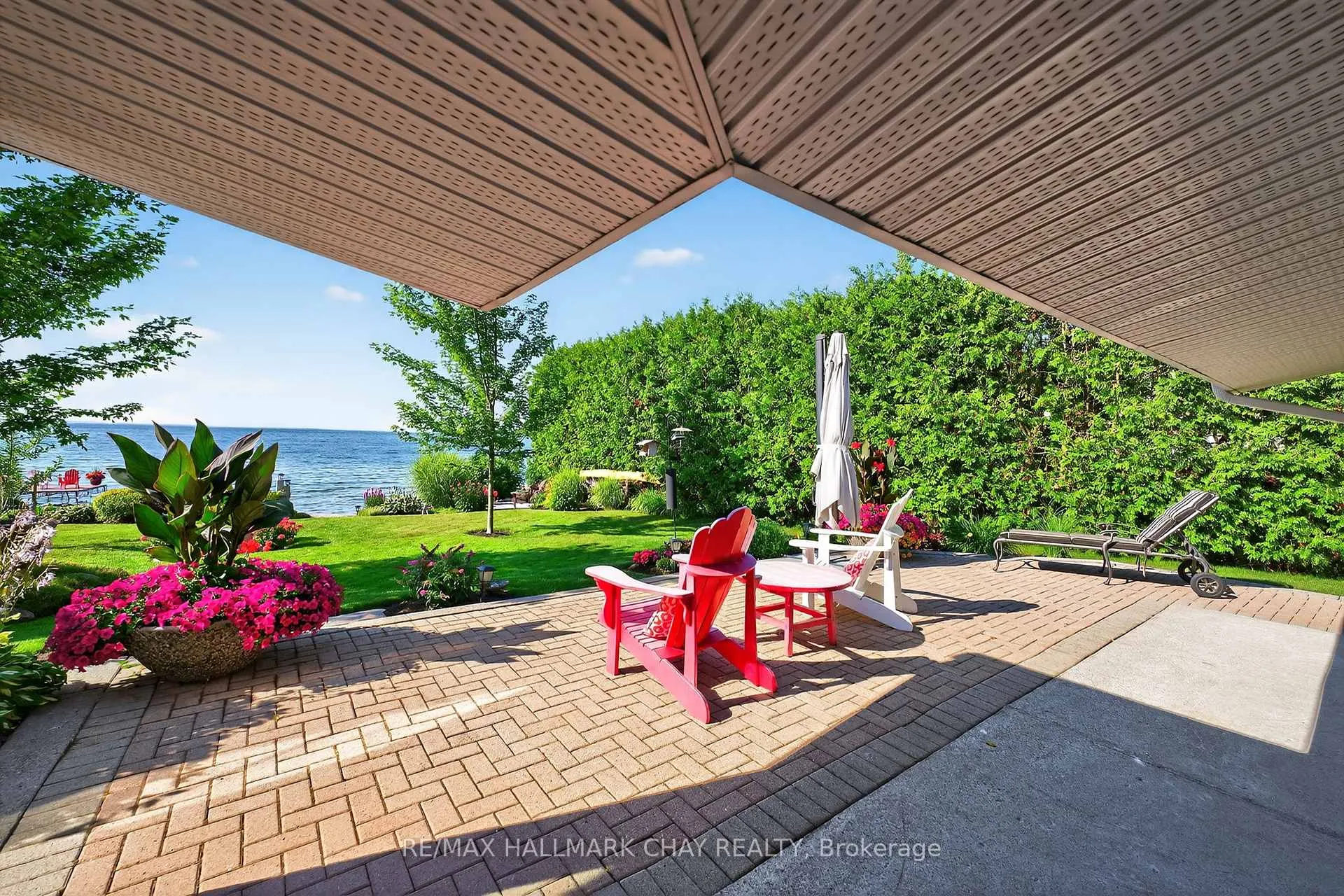 Photo 10 of 7 Lakeshore Road E, Oro-Medonte, Rural Oro-Medonte — HOMEH