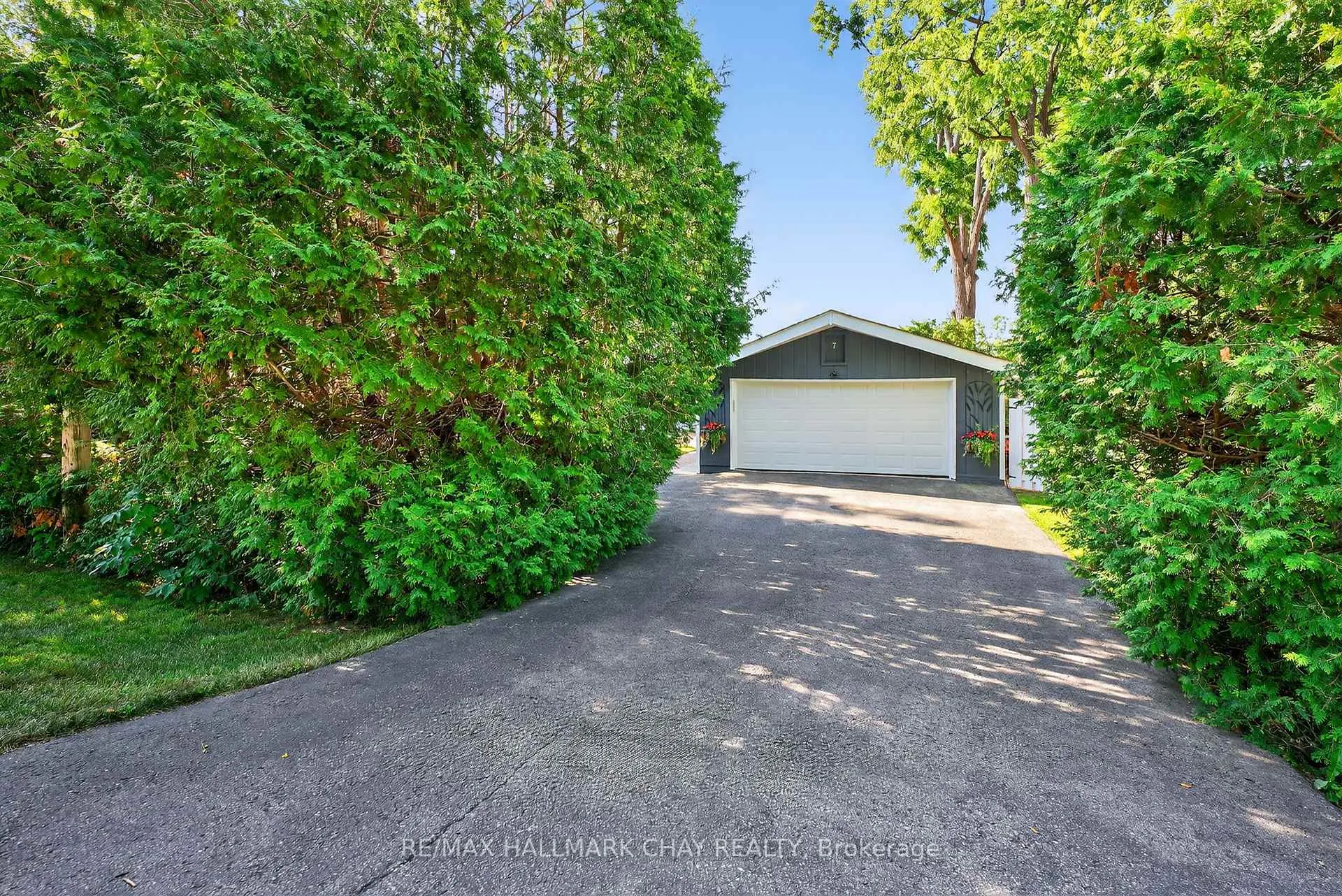 Photo 12 of 7 Lakeshore Road E, Oro-Medonte, Rural Oro-Medonte — HOMEH