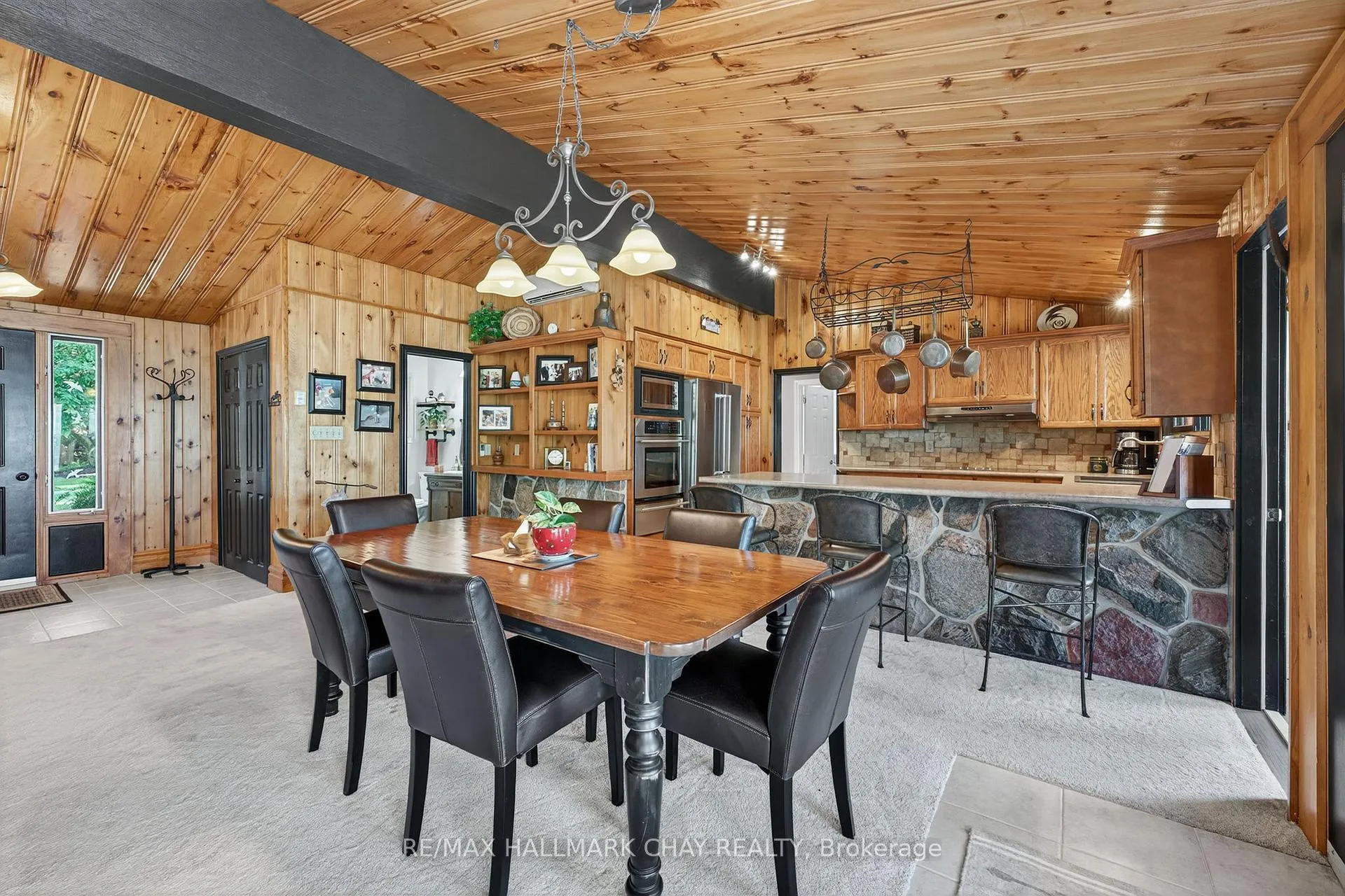 Photo 22 of 7 Lakeshore Road E, Oro-Medonte, Rural Oro-Medonte — HOMEH