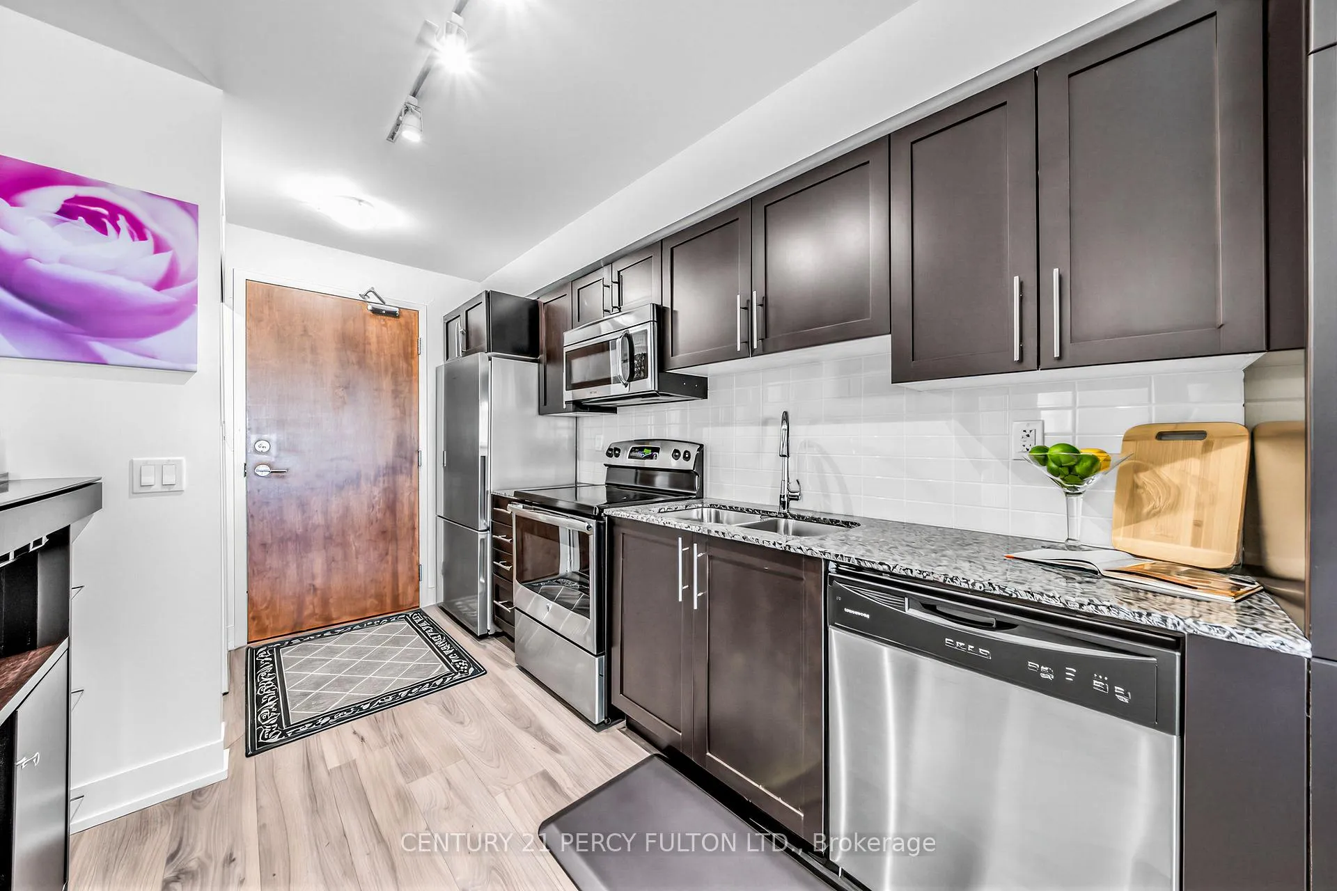 Photo 8 of Unit 1303, 1215 Bayly Street, Pickering, Bay Ridges — HOMEH