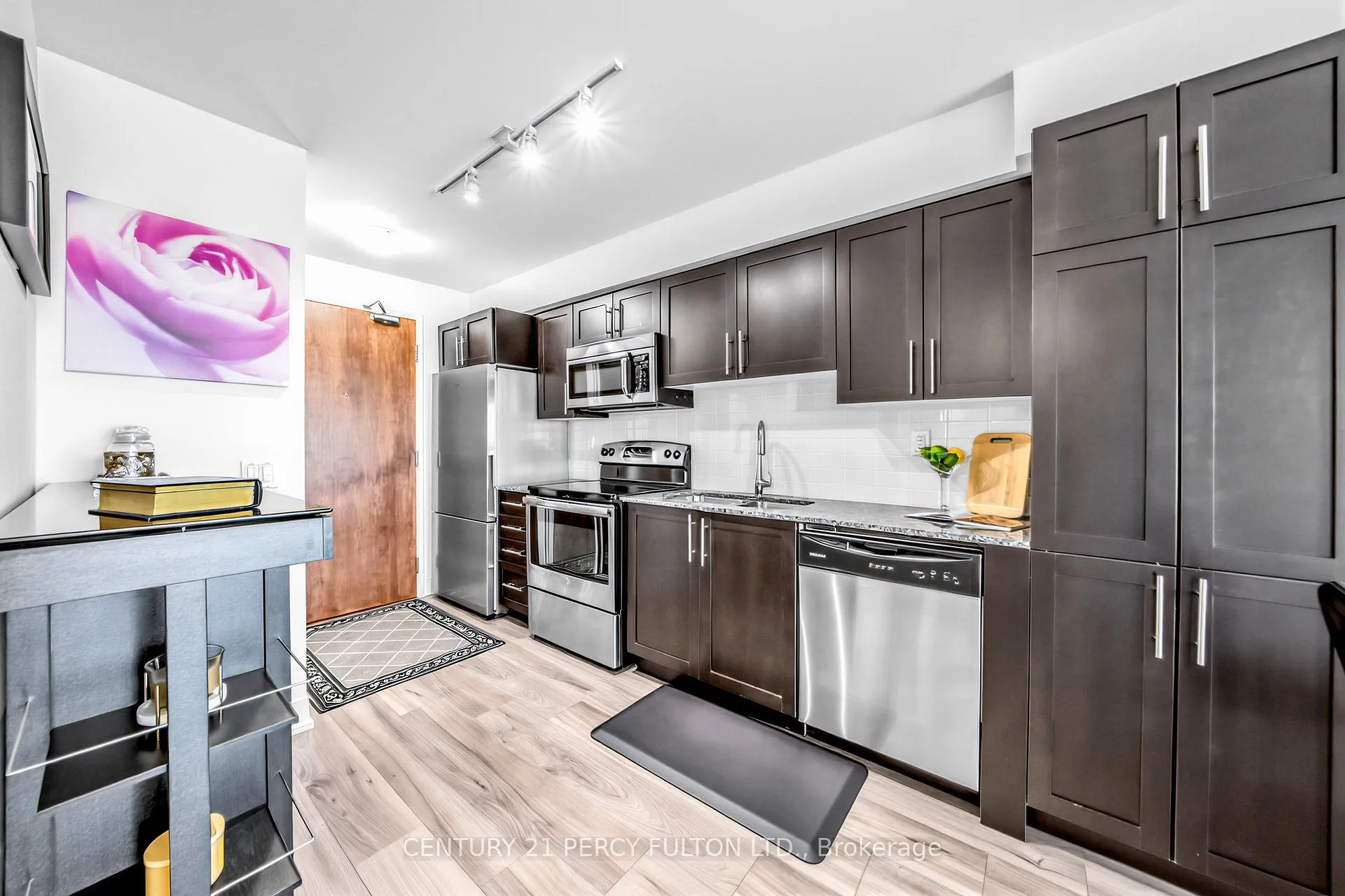 Photo 9 of Unit 1303, 1215 Bayly Street, Pickering, Bay Ridges — HOMEH