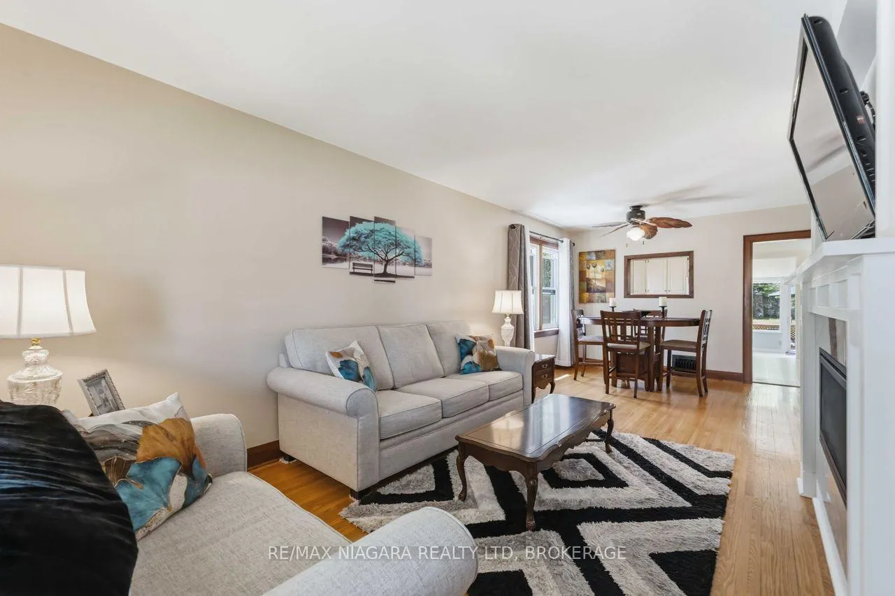 Photo 5 of 358 Sugarloaf Street, Port Colborne, Sugarloaf — HOMEH