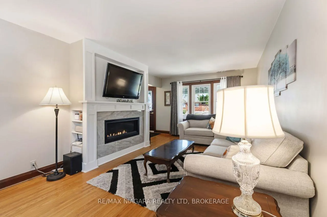 Photo 7 of 358 Sugarloaf Street, Port Colborne, Sugarloaf — HOMEH