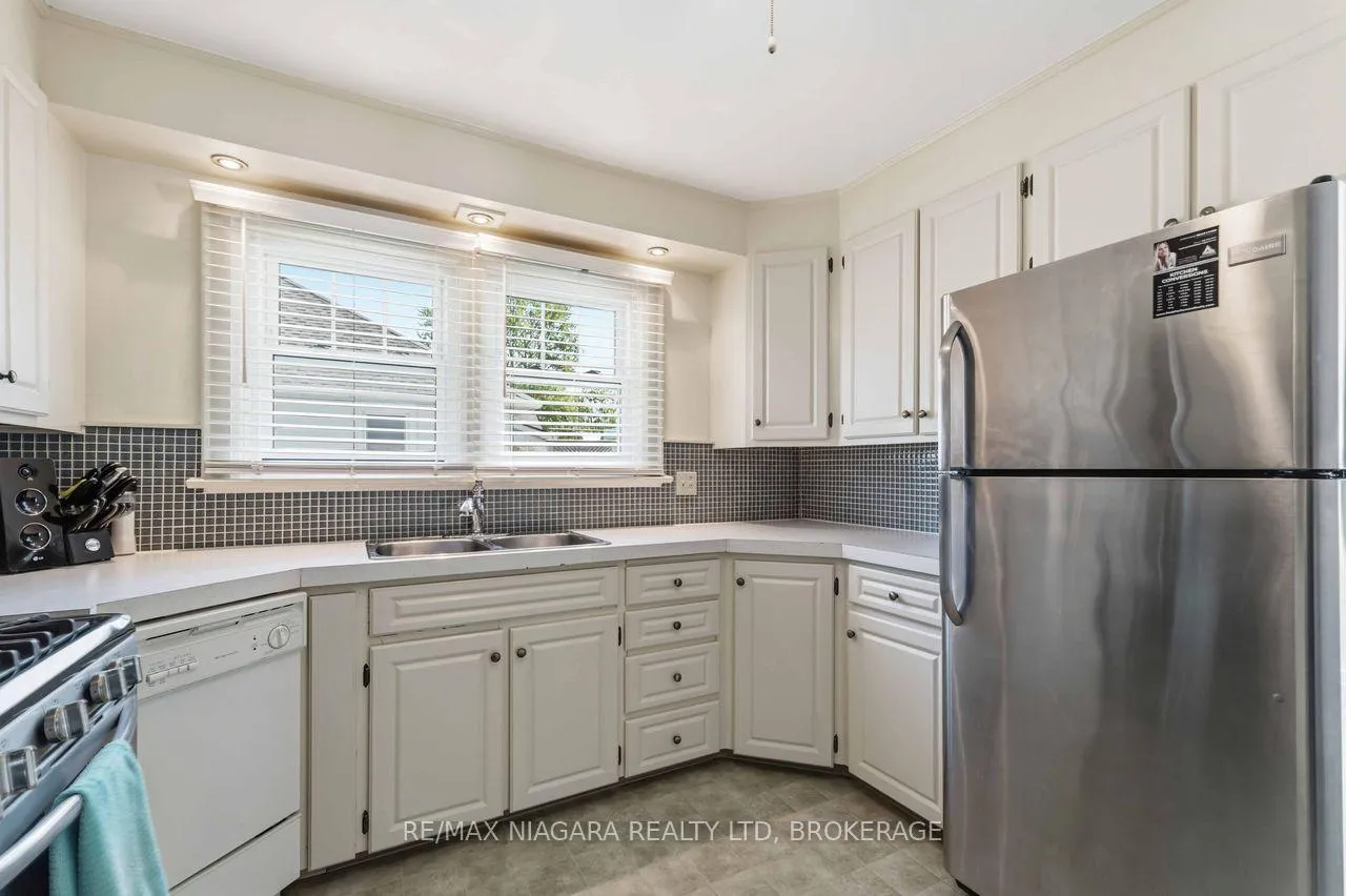 Photo 14 of 358 Sugarloaf Street, Port Colborne, Sugarloaf — HOMEH