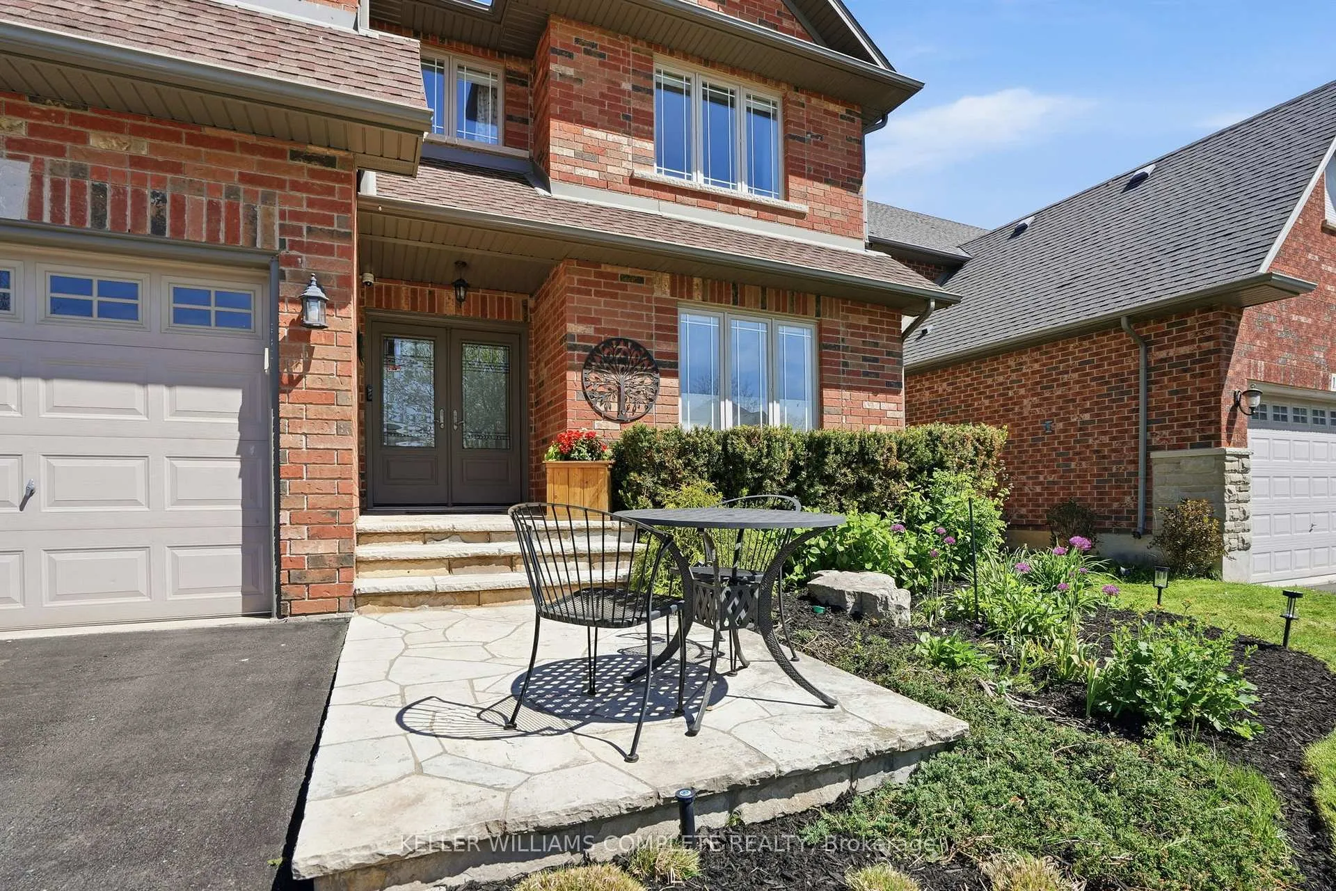 Photo 2 of 16 Oldmill Road, Hamilton, Ancaster — HOMEH