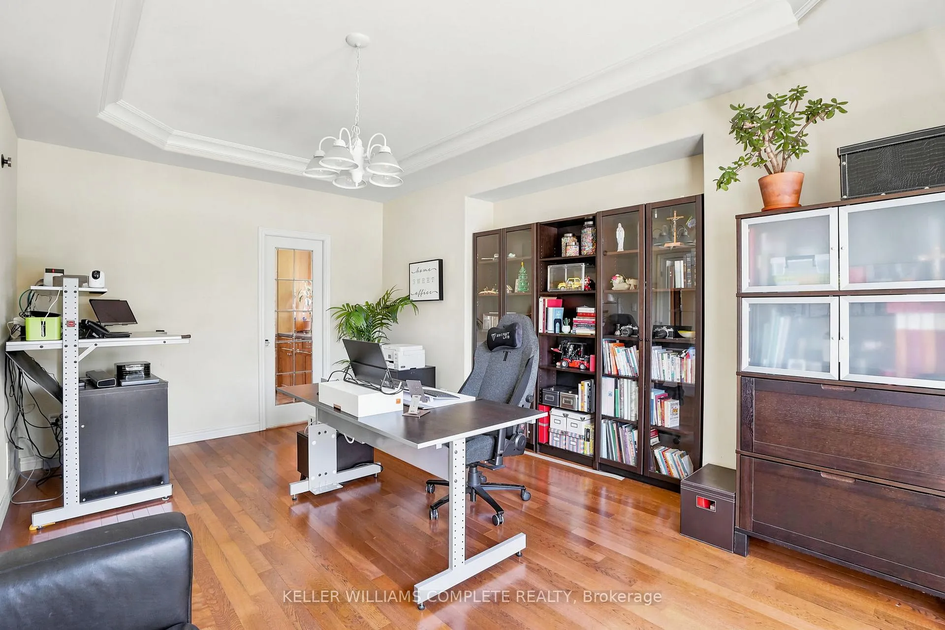 Photo 5 of 16 Oldmill Road, Hamilton, Ancaster — HOMEH