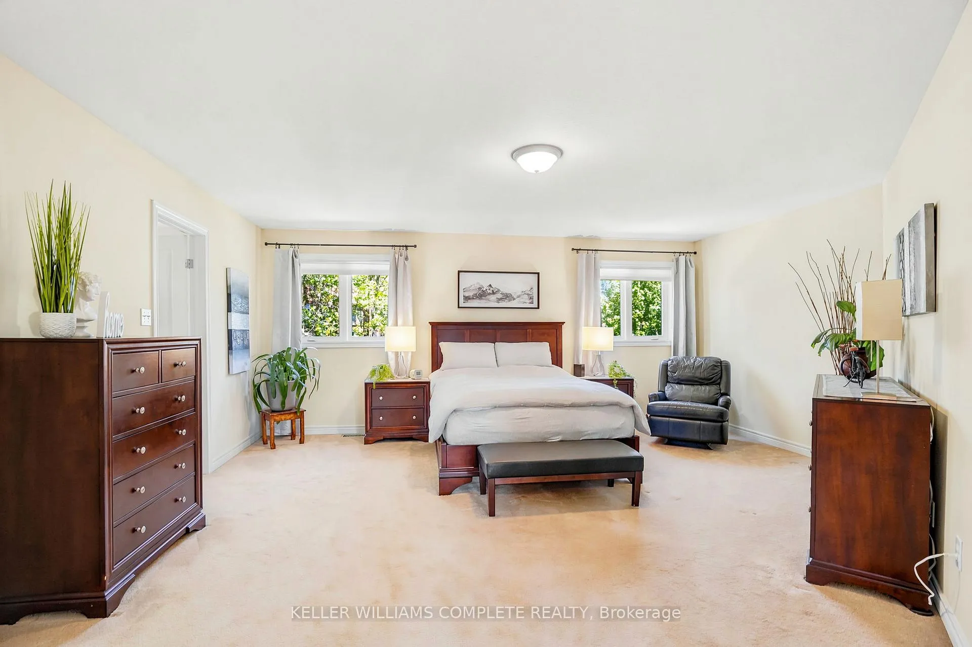 Photo 9 of 16 Oldmill Road, Hamilton, Ancaster — HOMEH