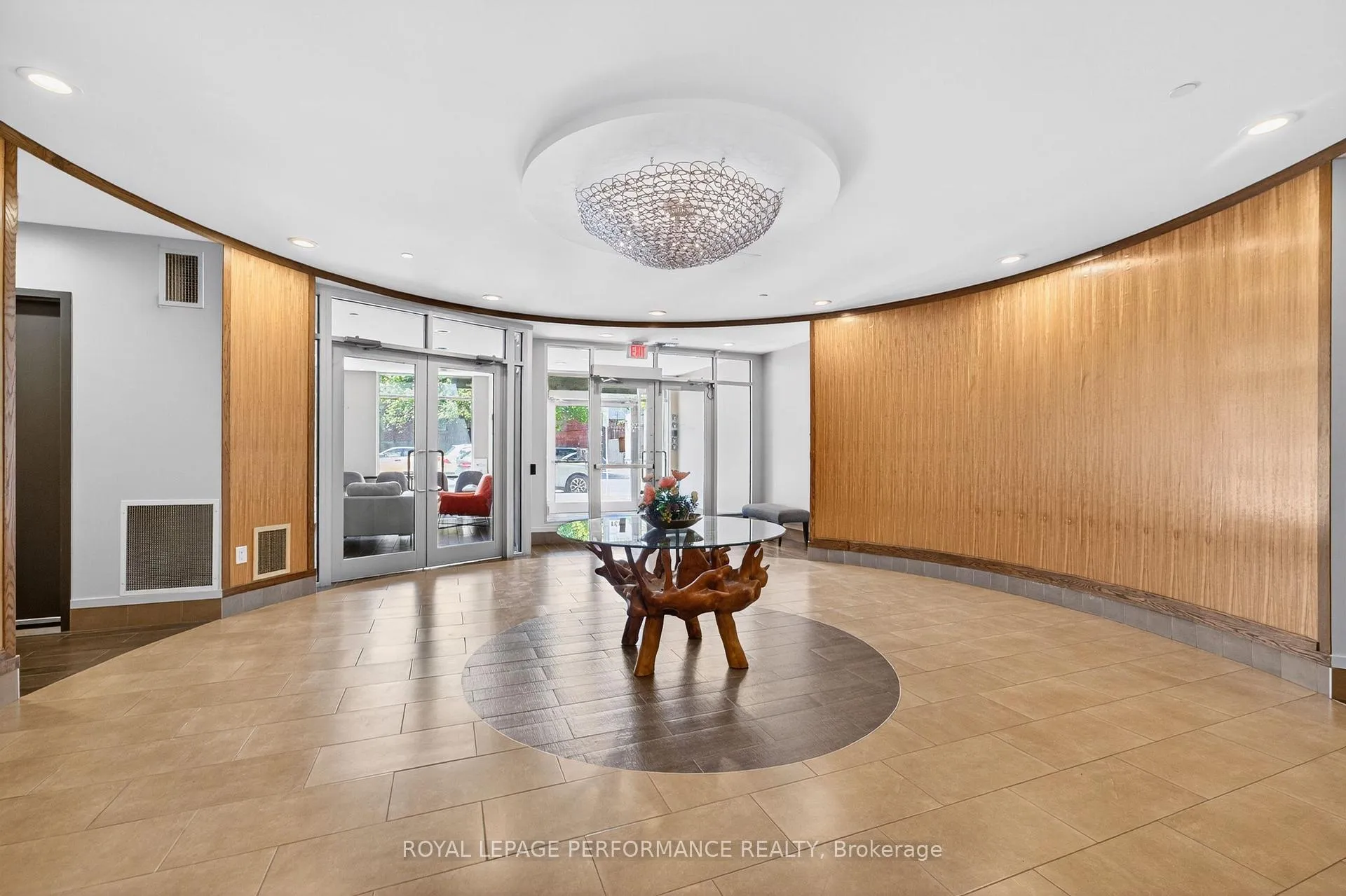 Photo 2 of Unit 203, 131 Holland Avenue, Ottawa, Ottawa West — HOMEH