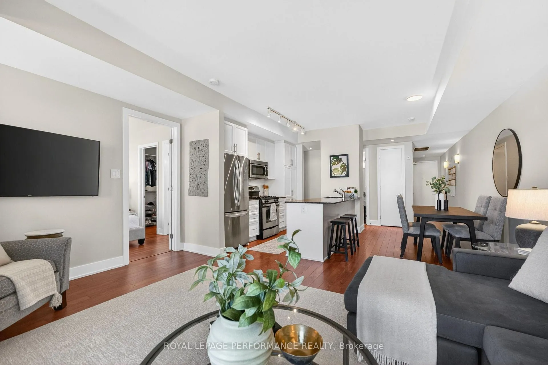 Photo 3 of Unit 203, 131 Holland Avenue, Ottawa, Ottawa West — HOMEH
