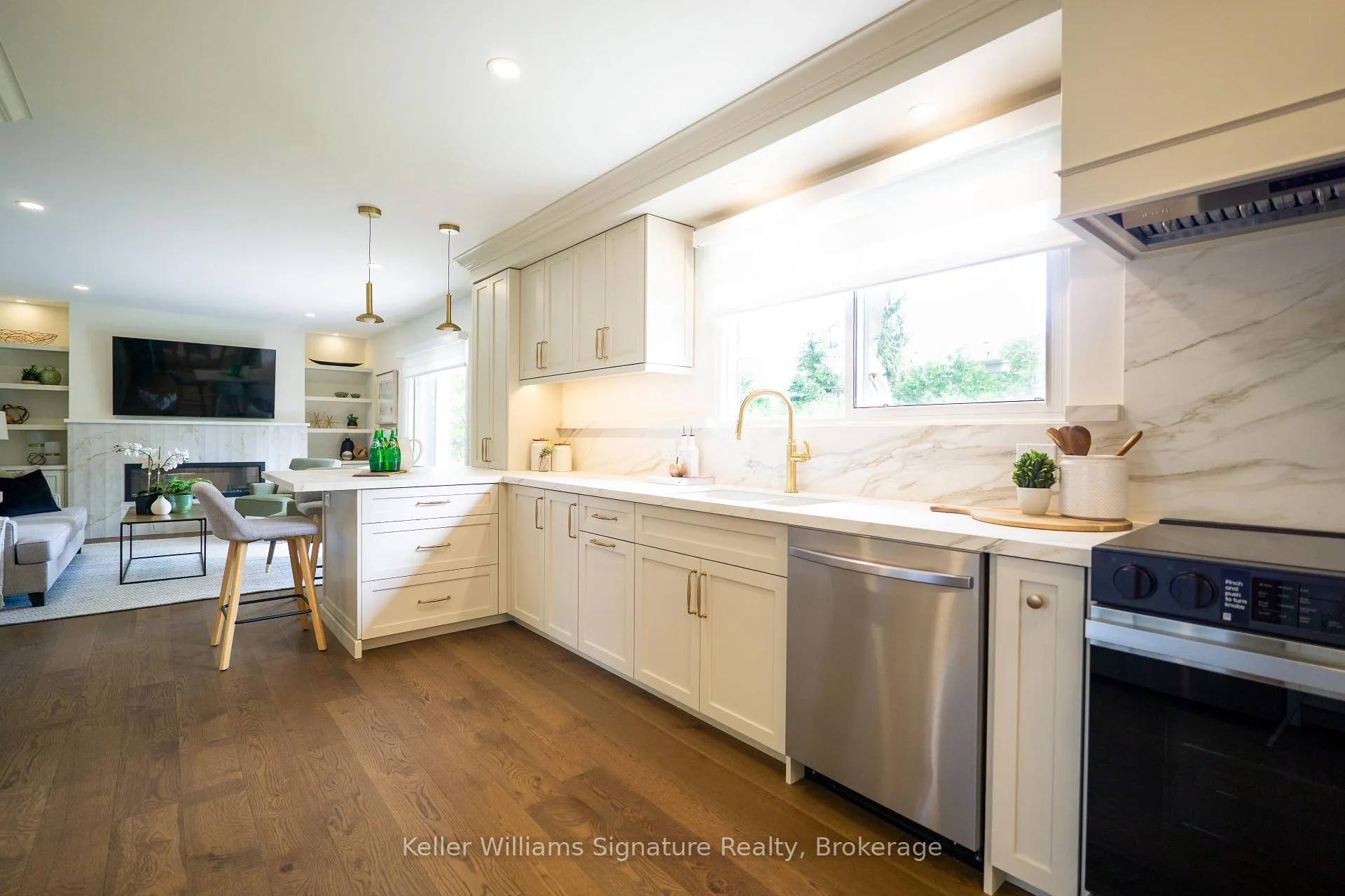 Photo 13 of 503 Wicklow Road, Burlington, Shoreacres — HOMEH