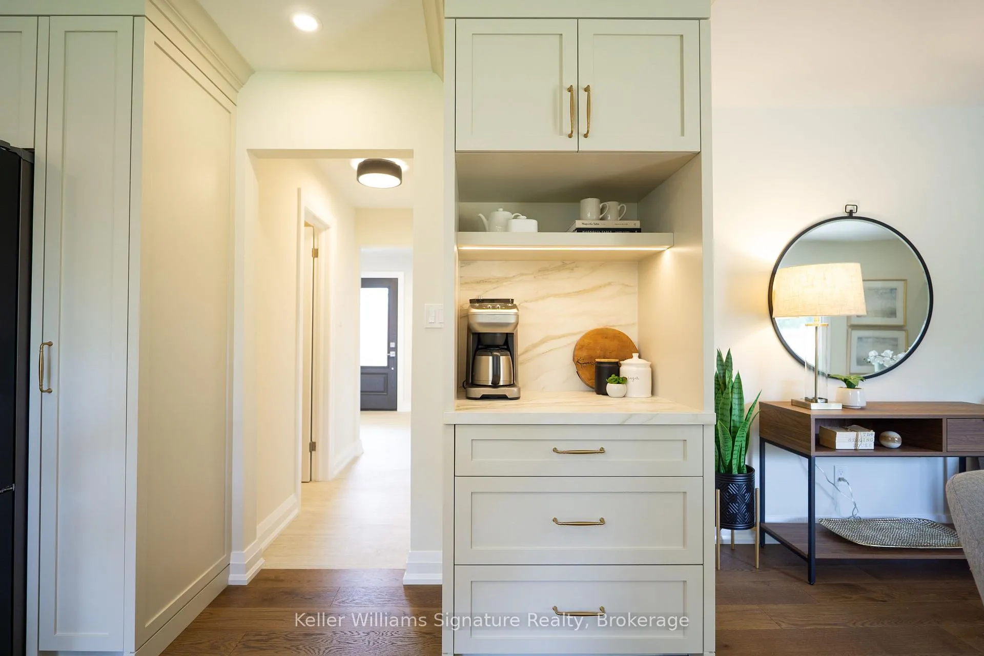 Photo 14 of 503 Wicklow Road, Burlington, Shoreacres — HOMEH