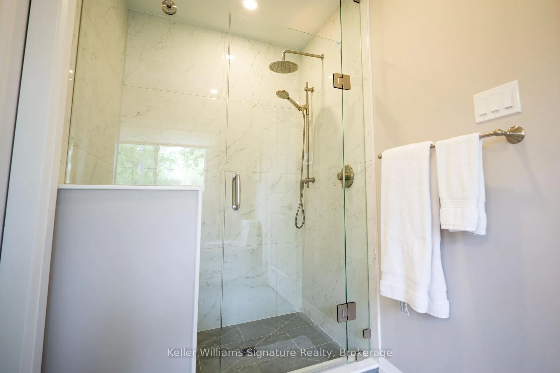 Photo 29 of 503 Wicklow Road, Burlington, Shoreacres — HOMEH