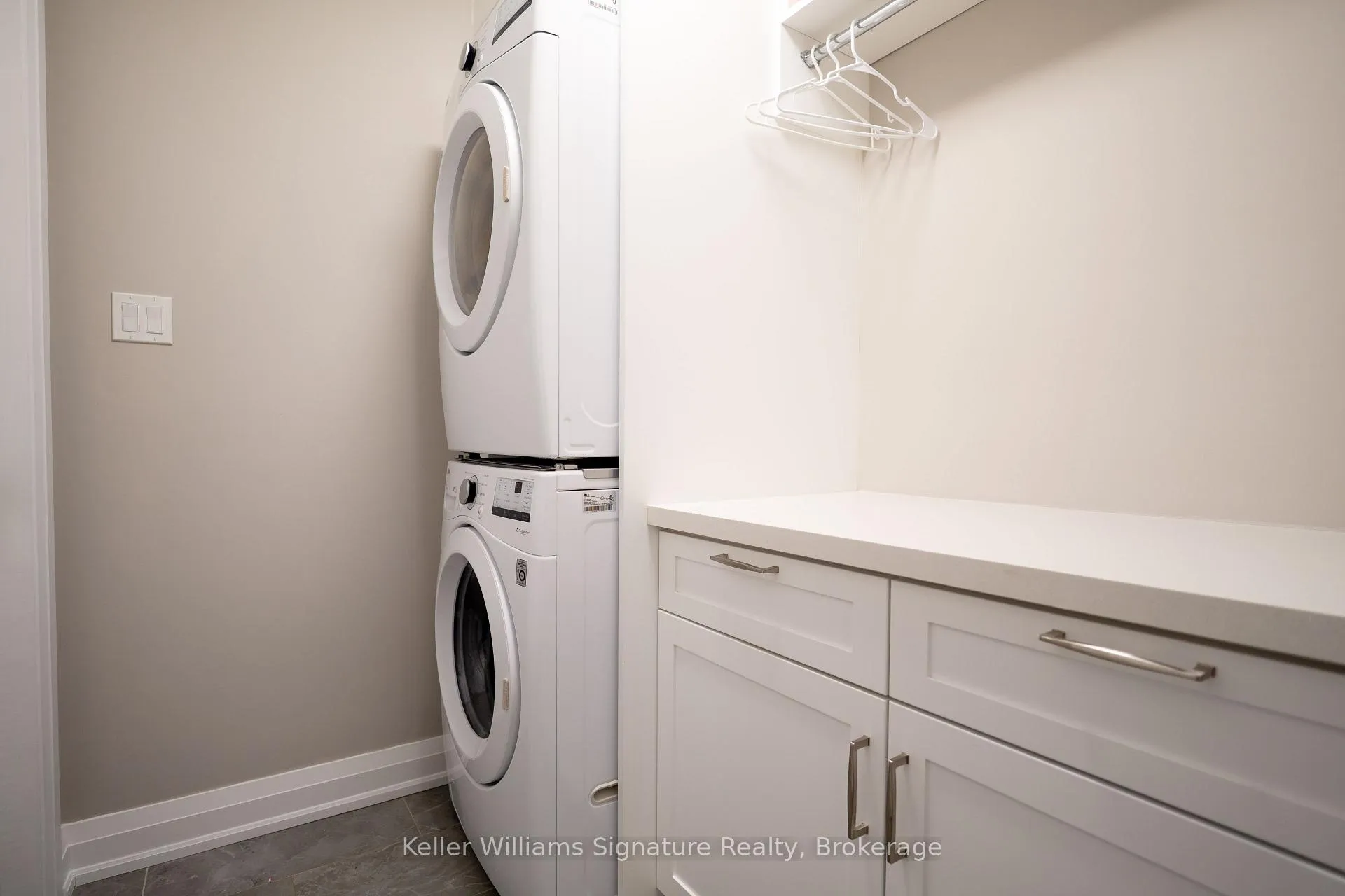 Photo 31 of 503 Wicklow Road, Burlington, Shoreacres — HOMEH