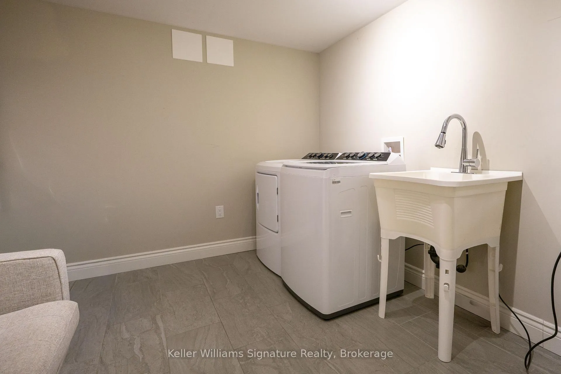 Photo 41 of 503 Wicklow Road, Burlington, Shoreacres — HOMEH