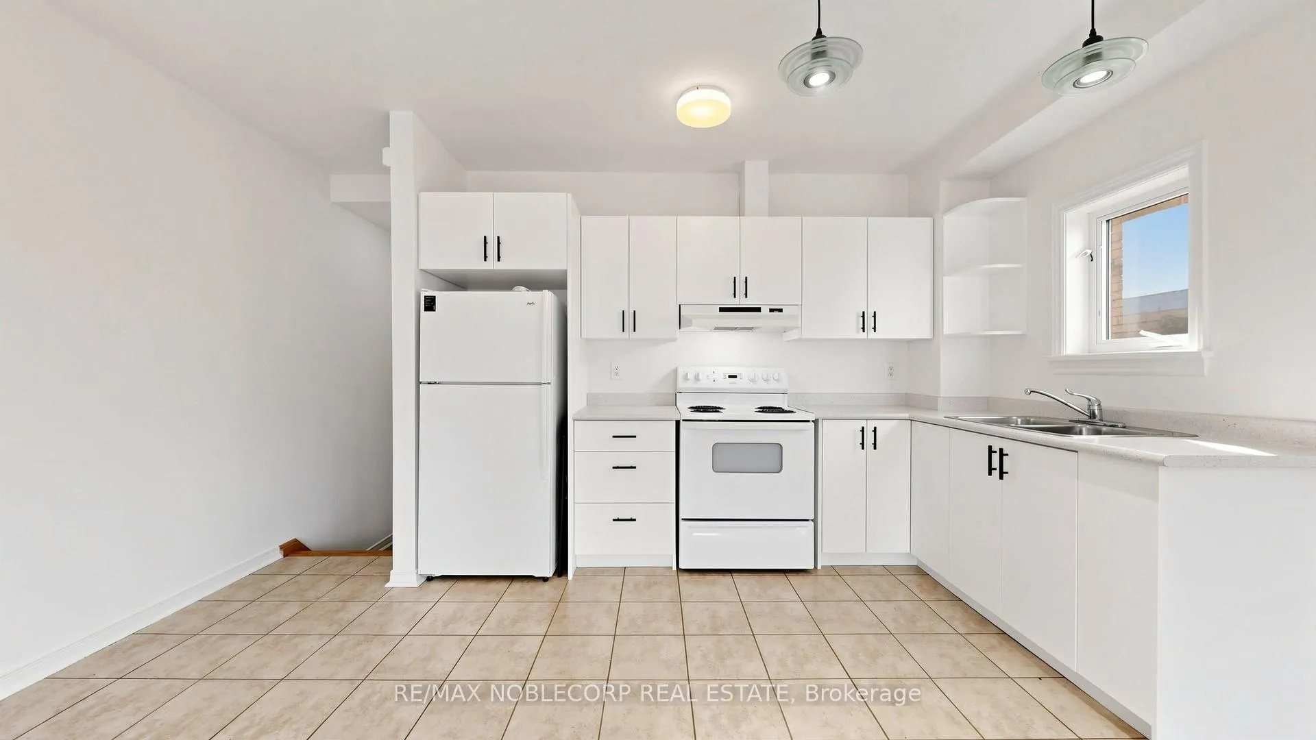 Photo 5 of Unit 1, 67 Florence Crescent, Toronto, Rockcliffe-Smythe — HOMEH