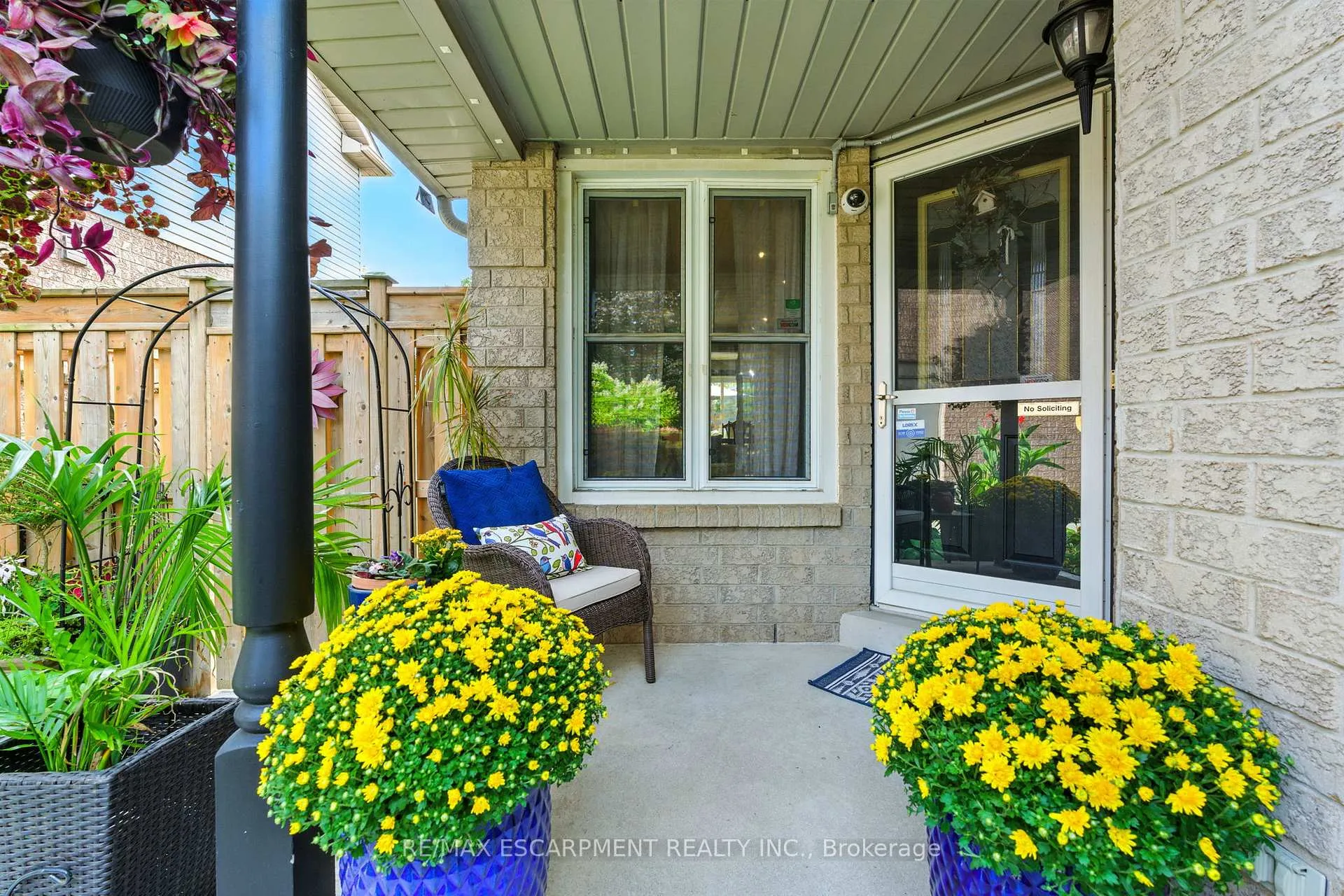 Photo 3 of 88 Grindstone Way, Hamilton, Waterdown — HOMEH