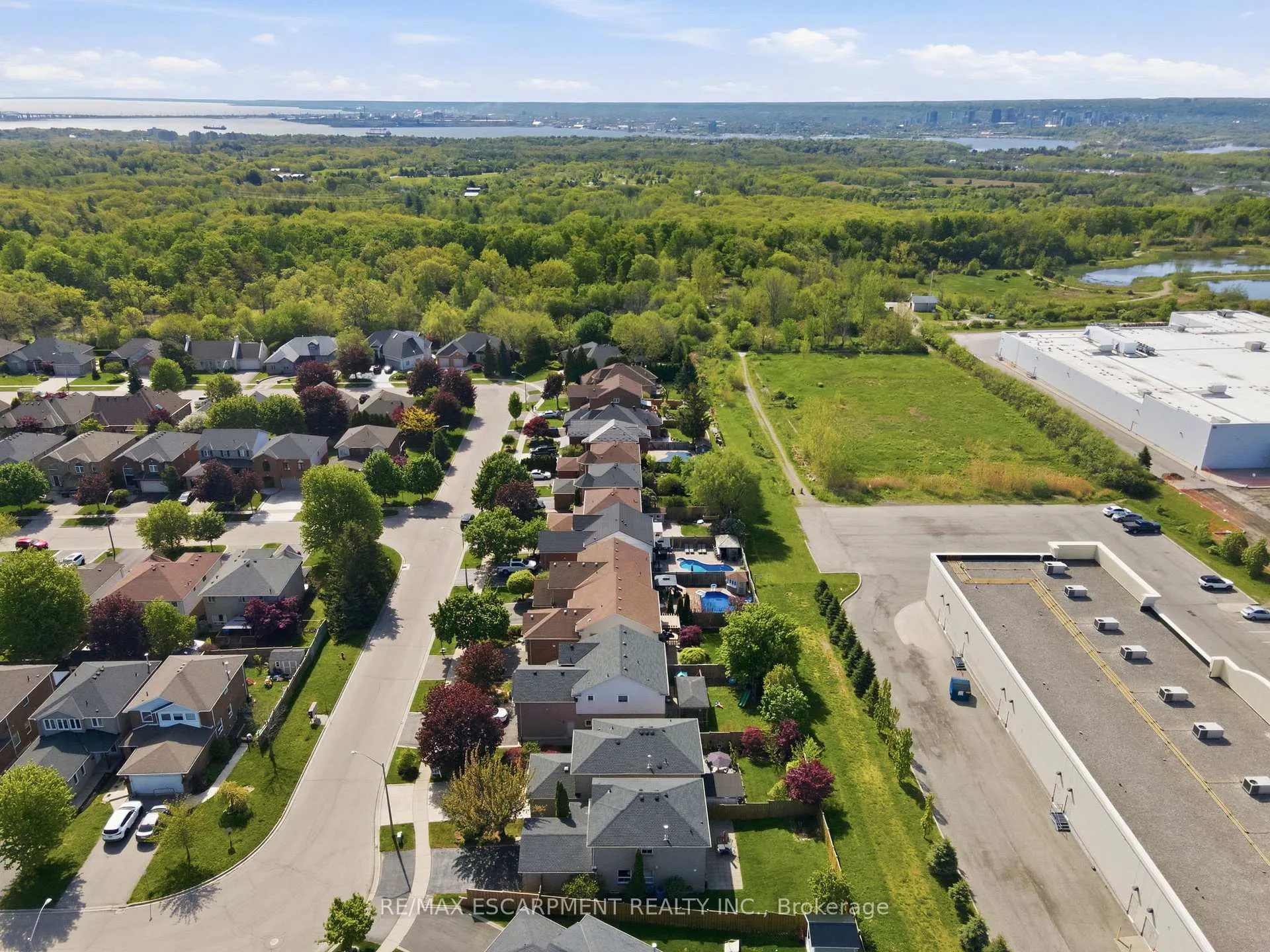 Photo 43 of 88 Grindstone Way, Hamilton, Waterdown — HOMEH