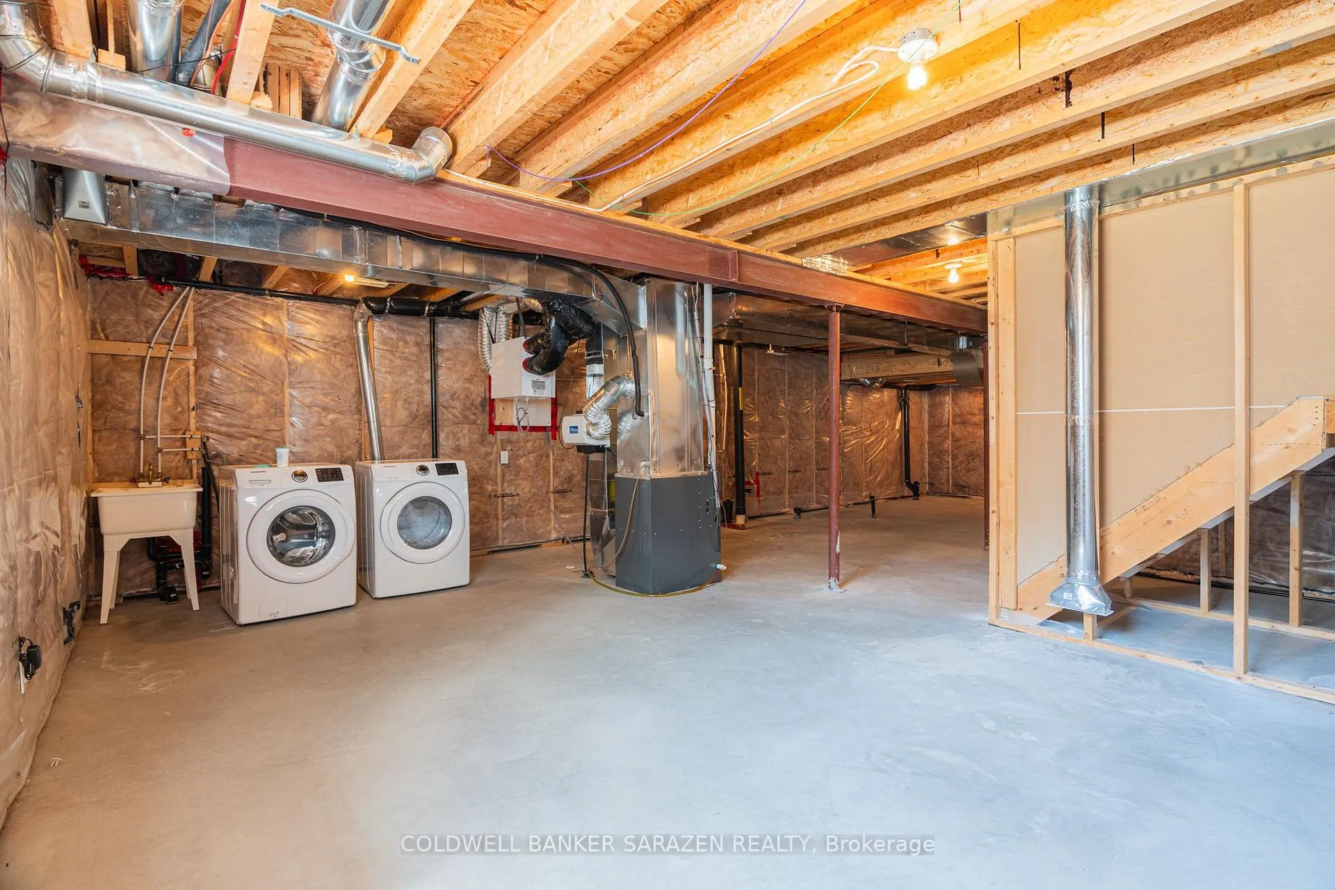 Photo 33 of 149 Westover Crescent, Ottawa, Kanata - Kanata Lakes/Heritage Hills — HOMEH