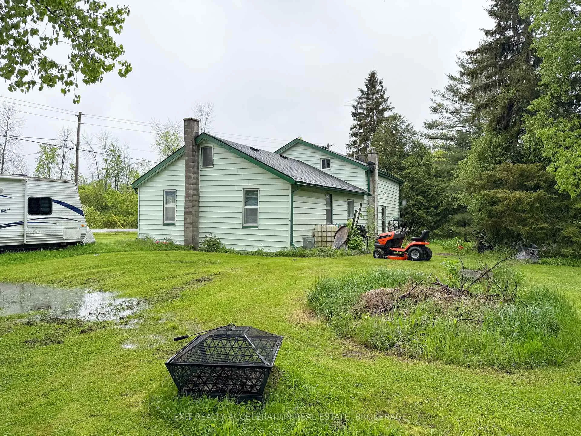 Photo 4 of 1407 Doyle Road, Loyalist, Lennox and Addington - South — HOMEH