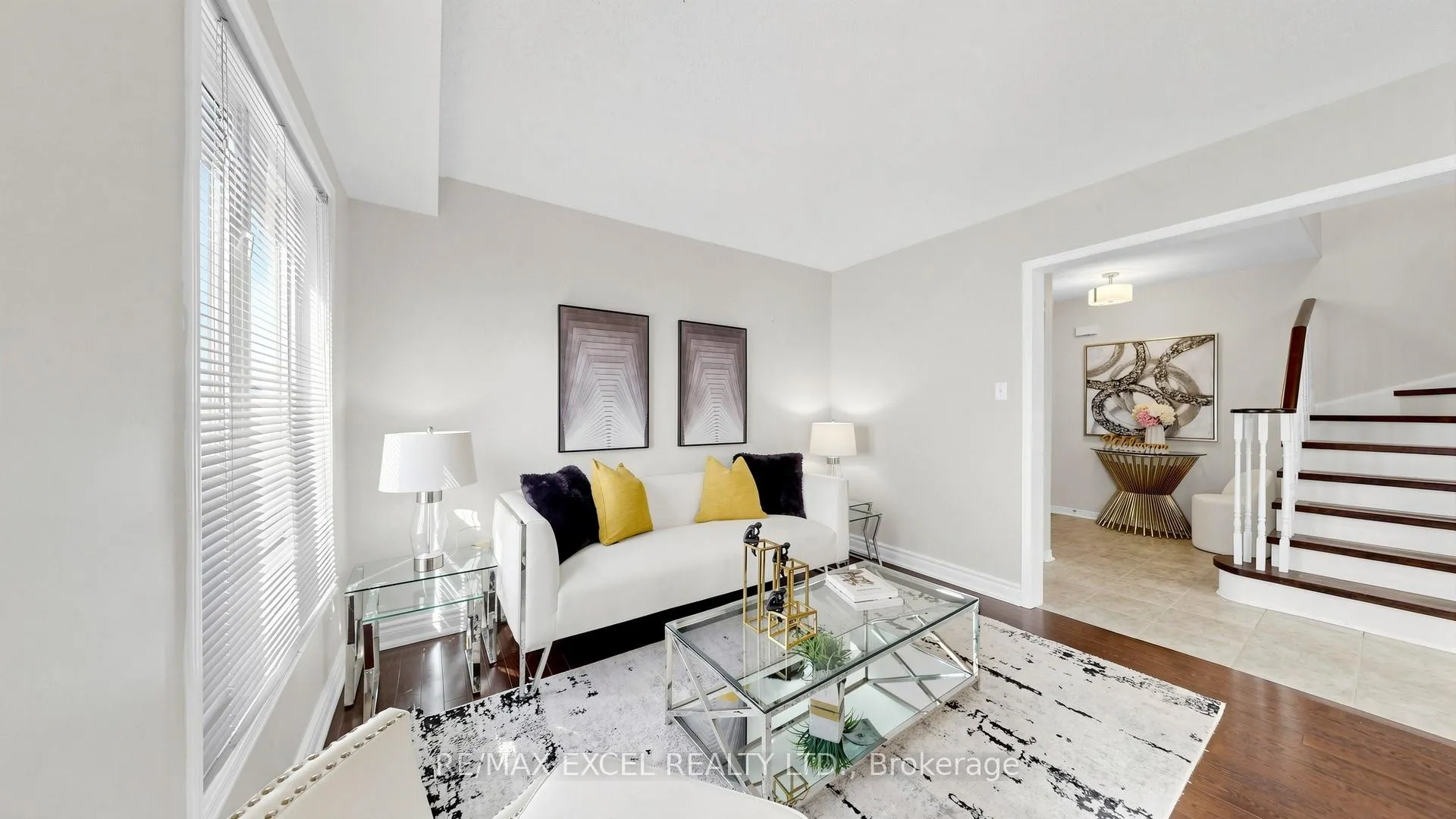 Photo 6 of 70 Stella Drive, Markham, Middlefield — HOMEH