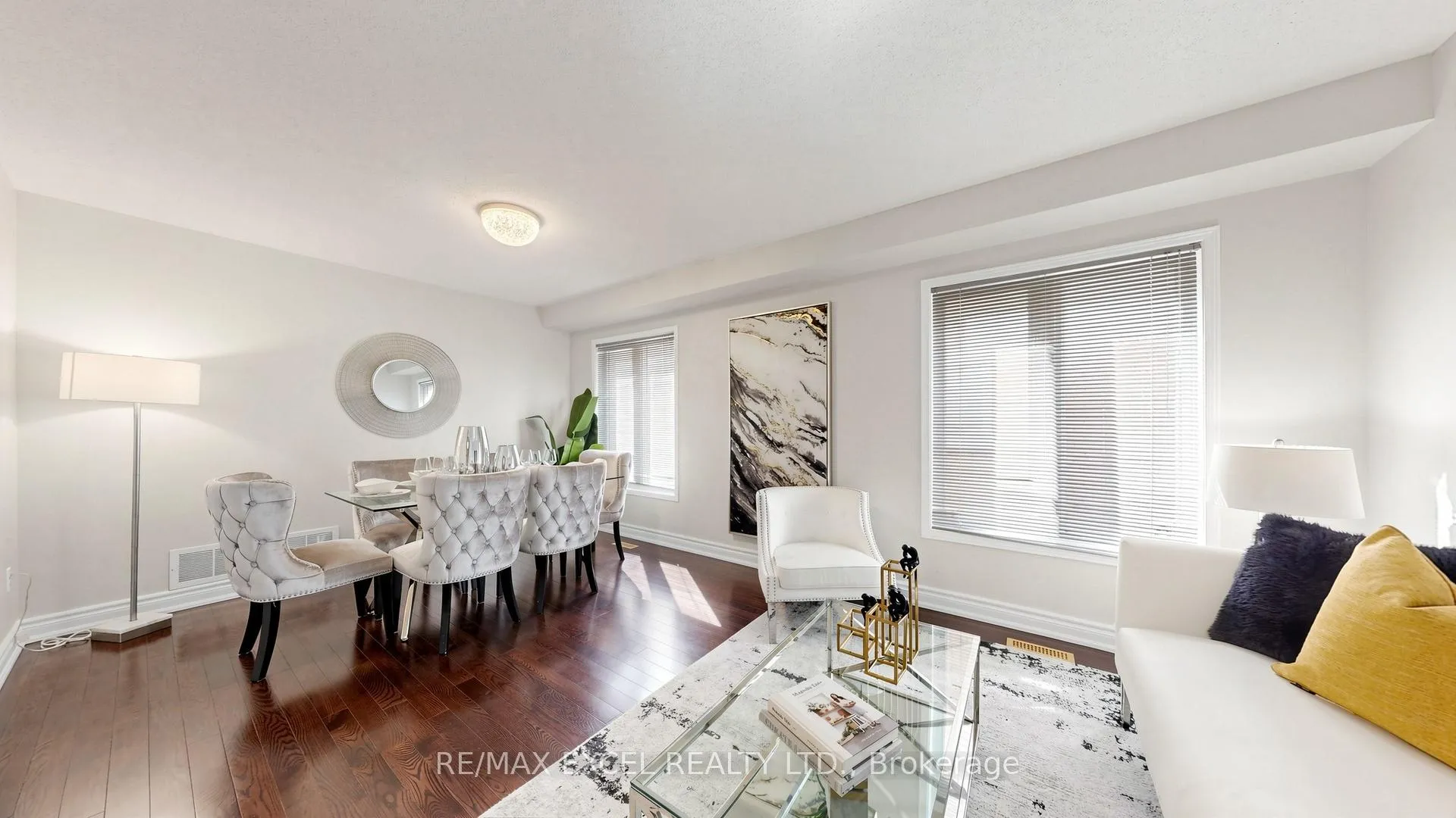 Photo 7 of 70 Stella Drive, Markham, Middlefield — HOMEH