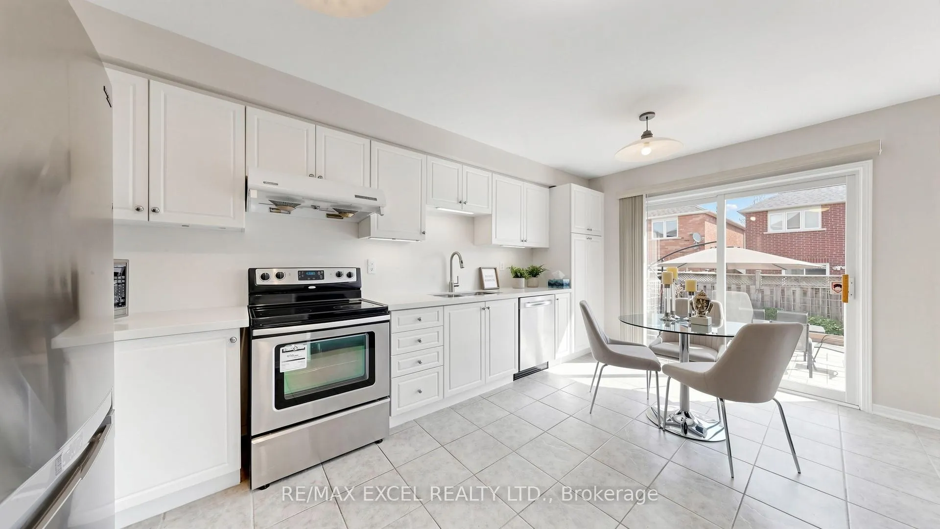 Photo 15 of 70 Stella Drive, Markham, Middlefield — HOMEH