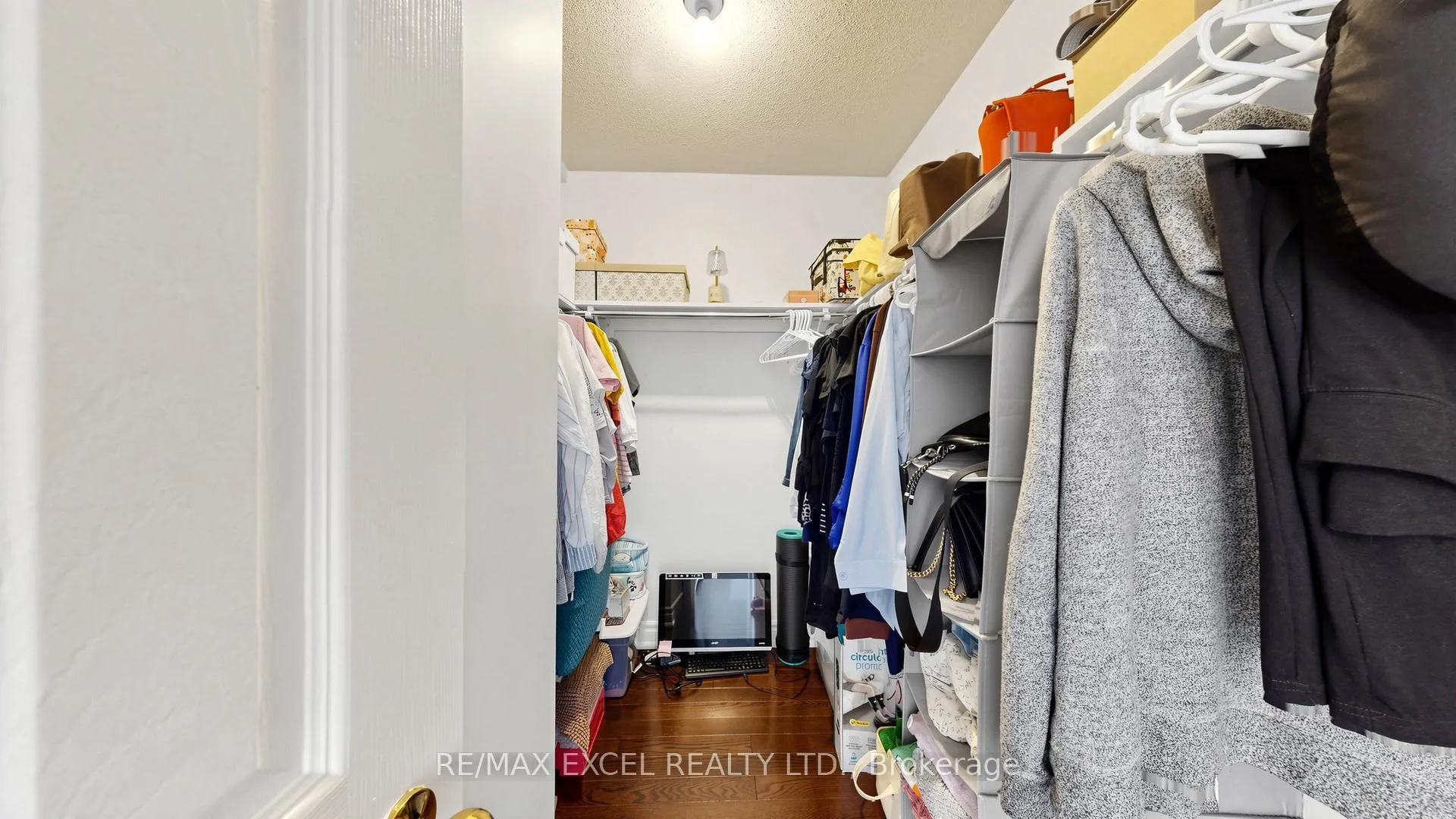 Photo 26 of 70 Stella Drive, Markham, Middlefield — HOMEH