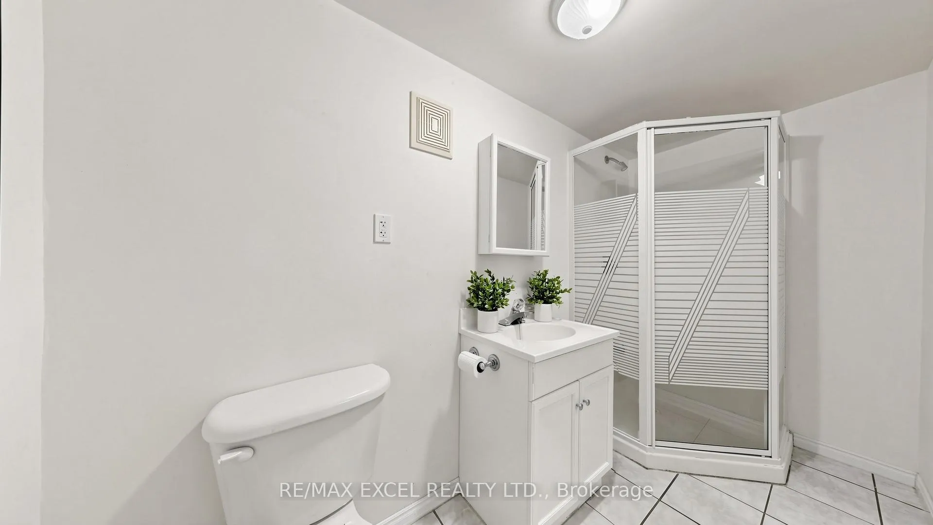 Photo 40 of 70 Stella Drive, Markham, Middlefield — HOMEH