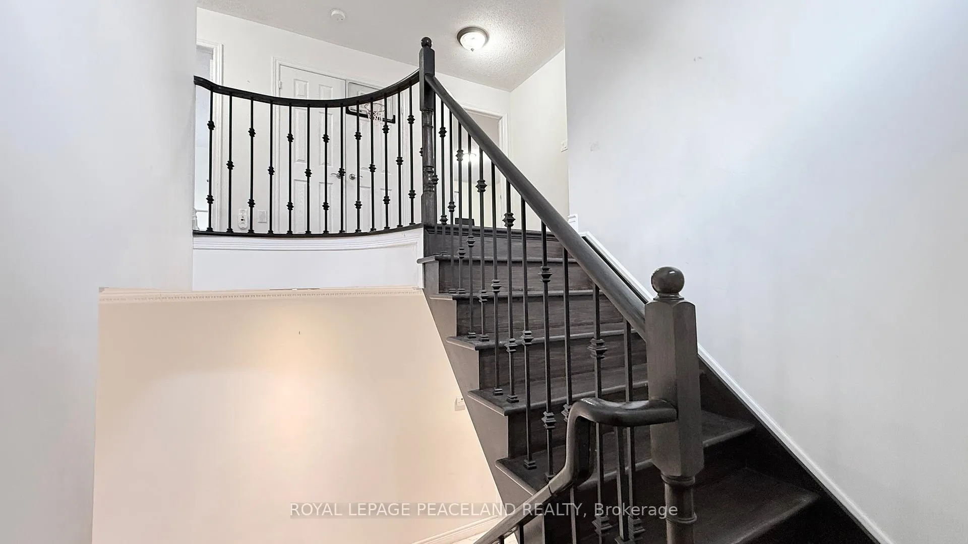Photo 13 of 110 Annina Crescent, Markham, Village Green-South Unionville — HOMEH