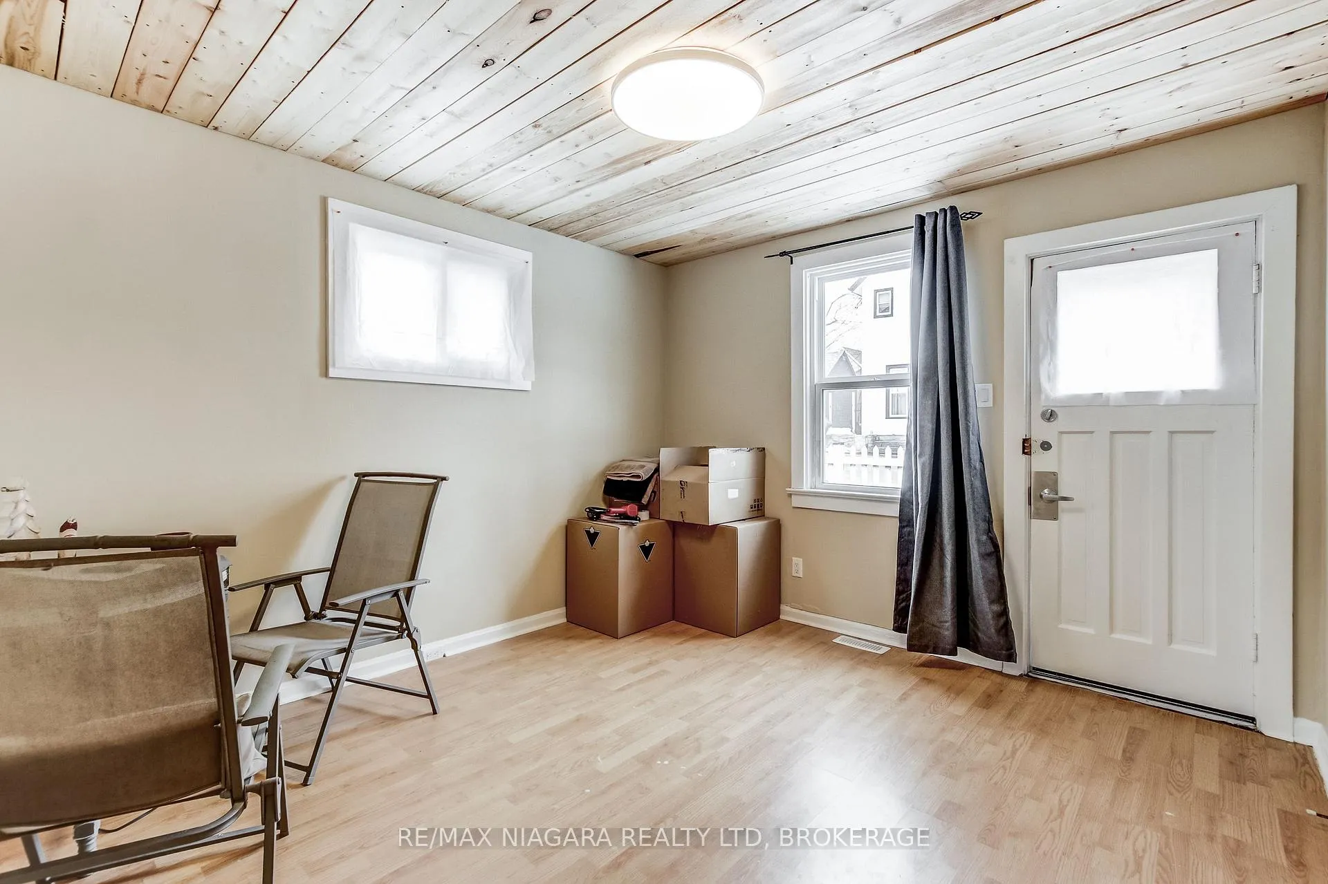 Photo 20 of 8 Catharine Street, Port Colborne, Sugarloaf — HOMEH
