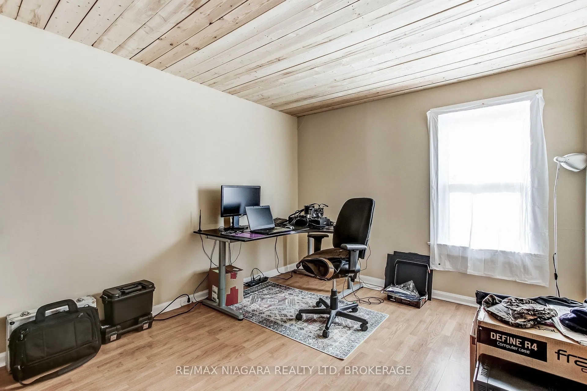 Photo 28 of 8 Catharine Street, Port Colborne, Sugarloaf — HOMEH