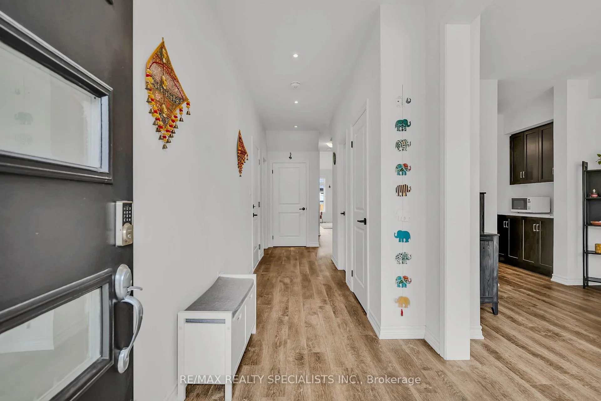 Photo 3 of 14 Welch Lane, Hamilton, Mountview — HOMEH
