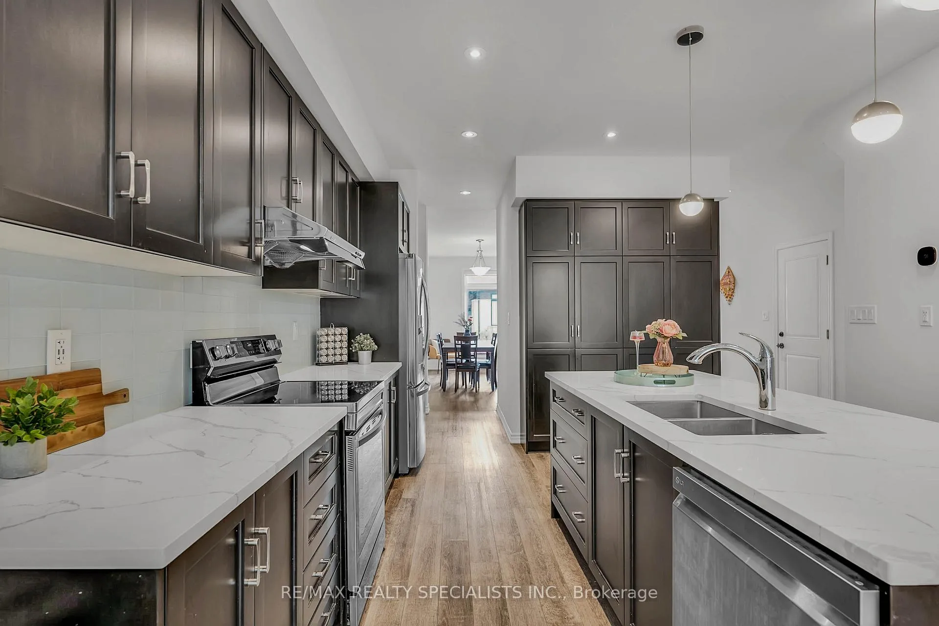 Photo 16 of 14 Welch Lane, Hamilton, Mountview — HOMEH