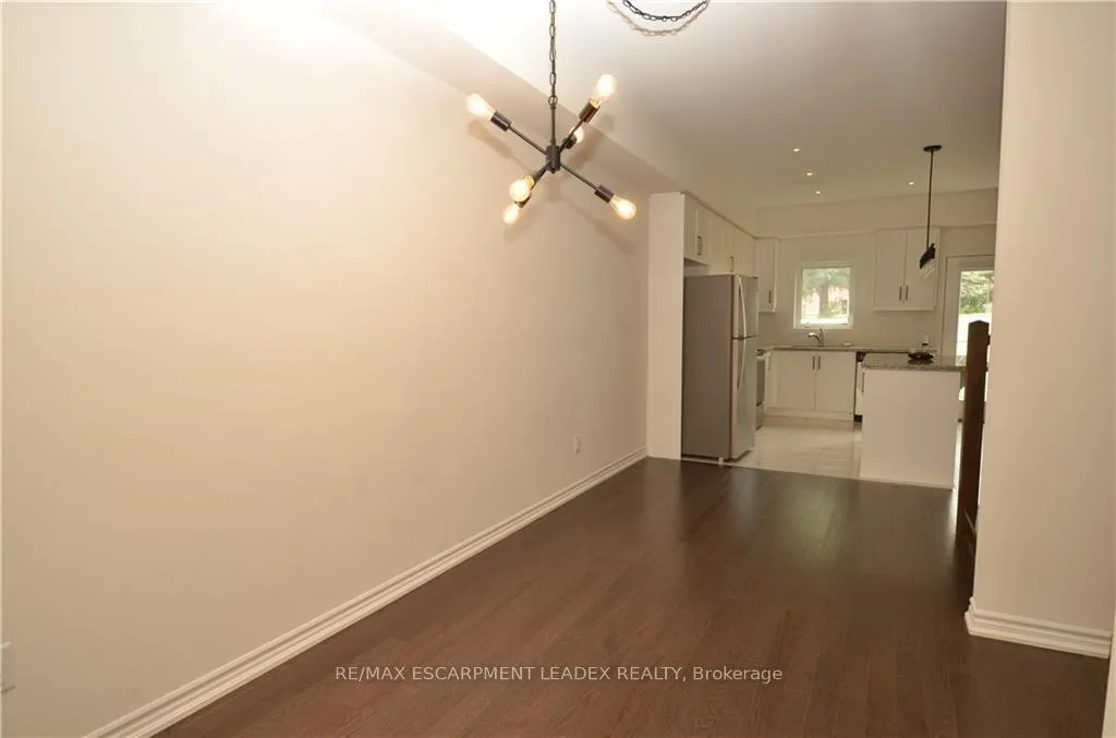 Photo 2 of Unit 9, 515 Garner Road W, Hamilton, Ancaster — HOMEH