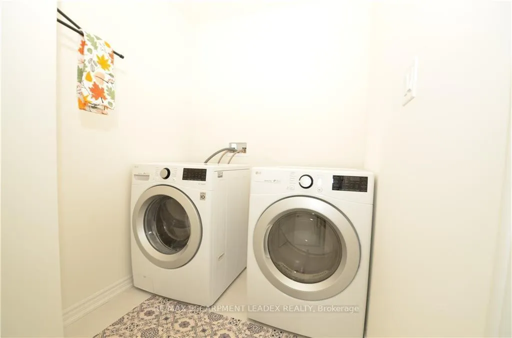 Photo 14 of Unit 9, 515 Garner Road W, Hamilton, Ancaster — HOMEH