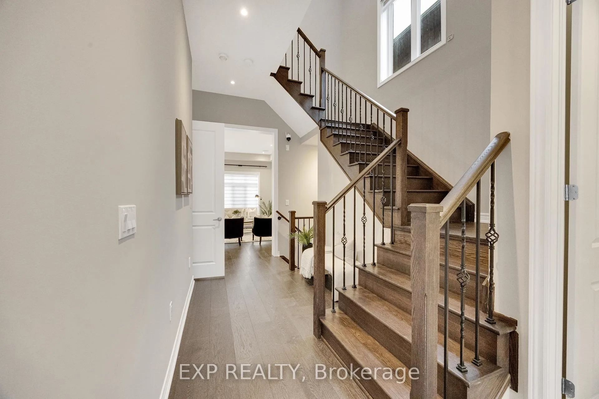 Photo 4 of 34 Carnegie Drive, Oakville, Glenorchy — HOMEH