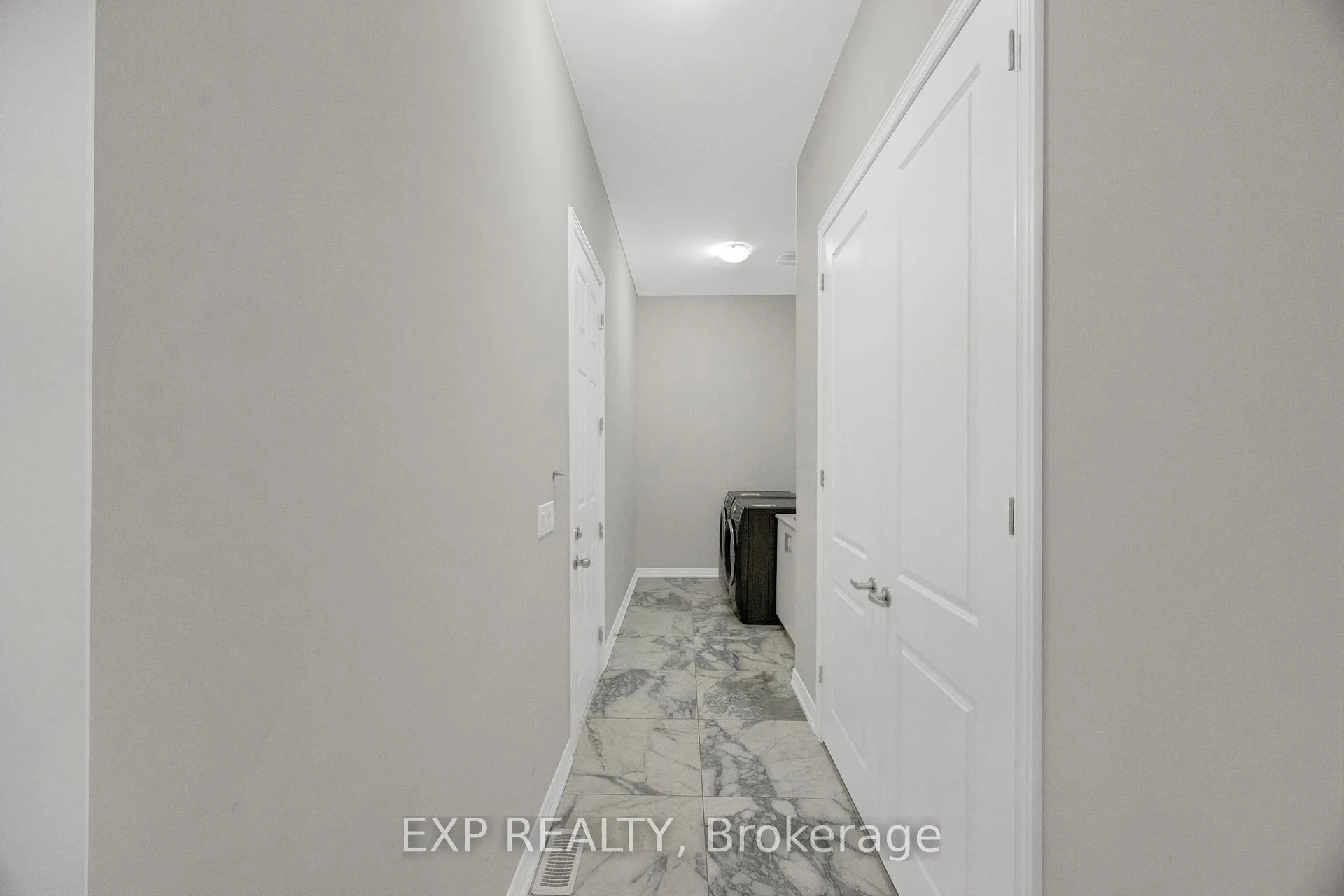 Photo 6 of 34 Carnegie Drive, Oakville, Glenorchy — HOMEH