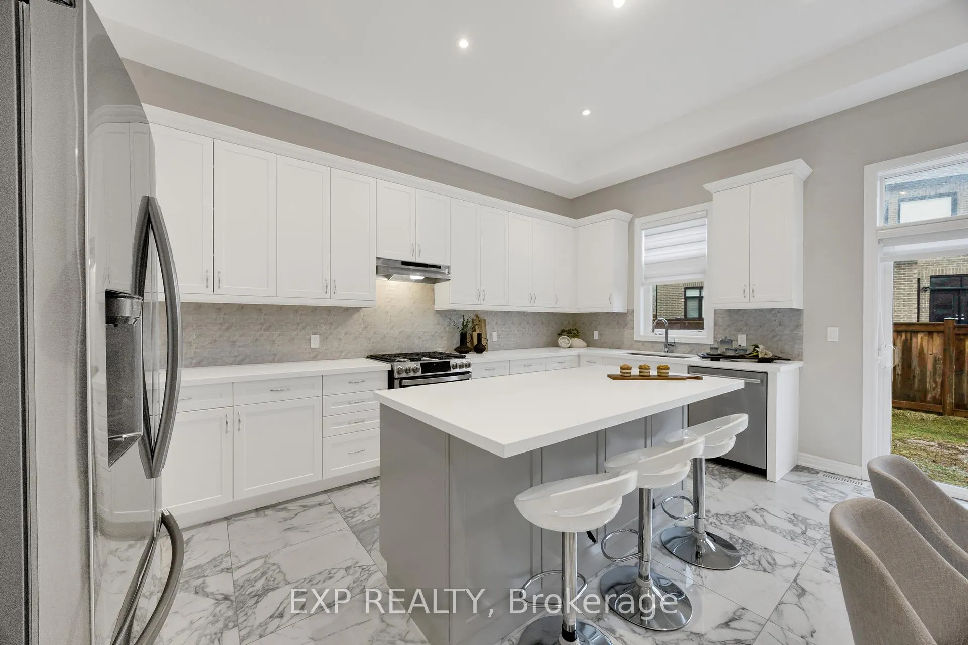 Photo 15 of 34 Carnegie Drive, Oakville, Glenorchy — HOMEH