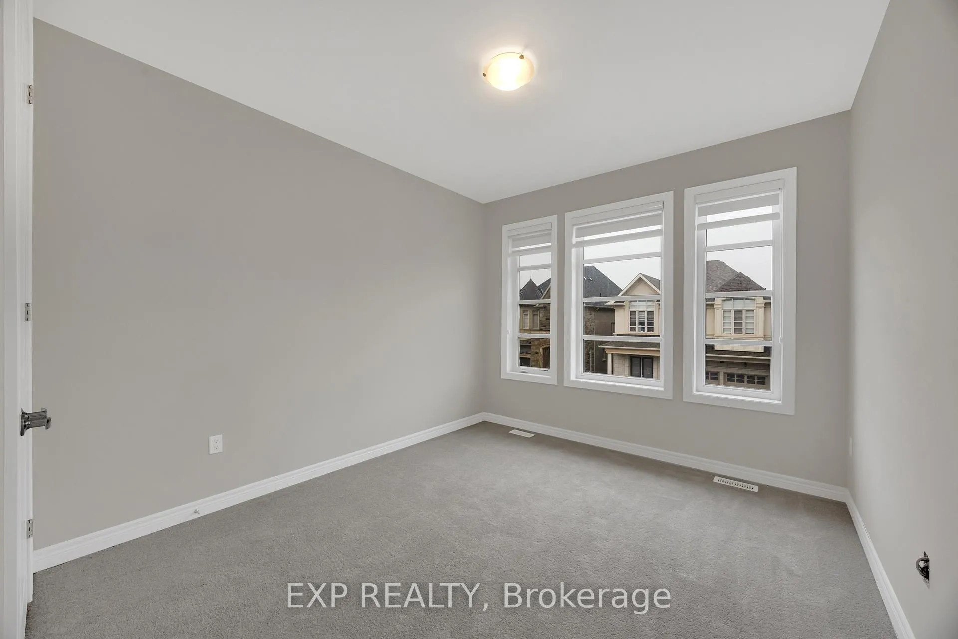 Photo 21 of 34 Carnegie Drive, Oakville, Glenorchy — HOMEH
