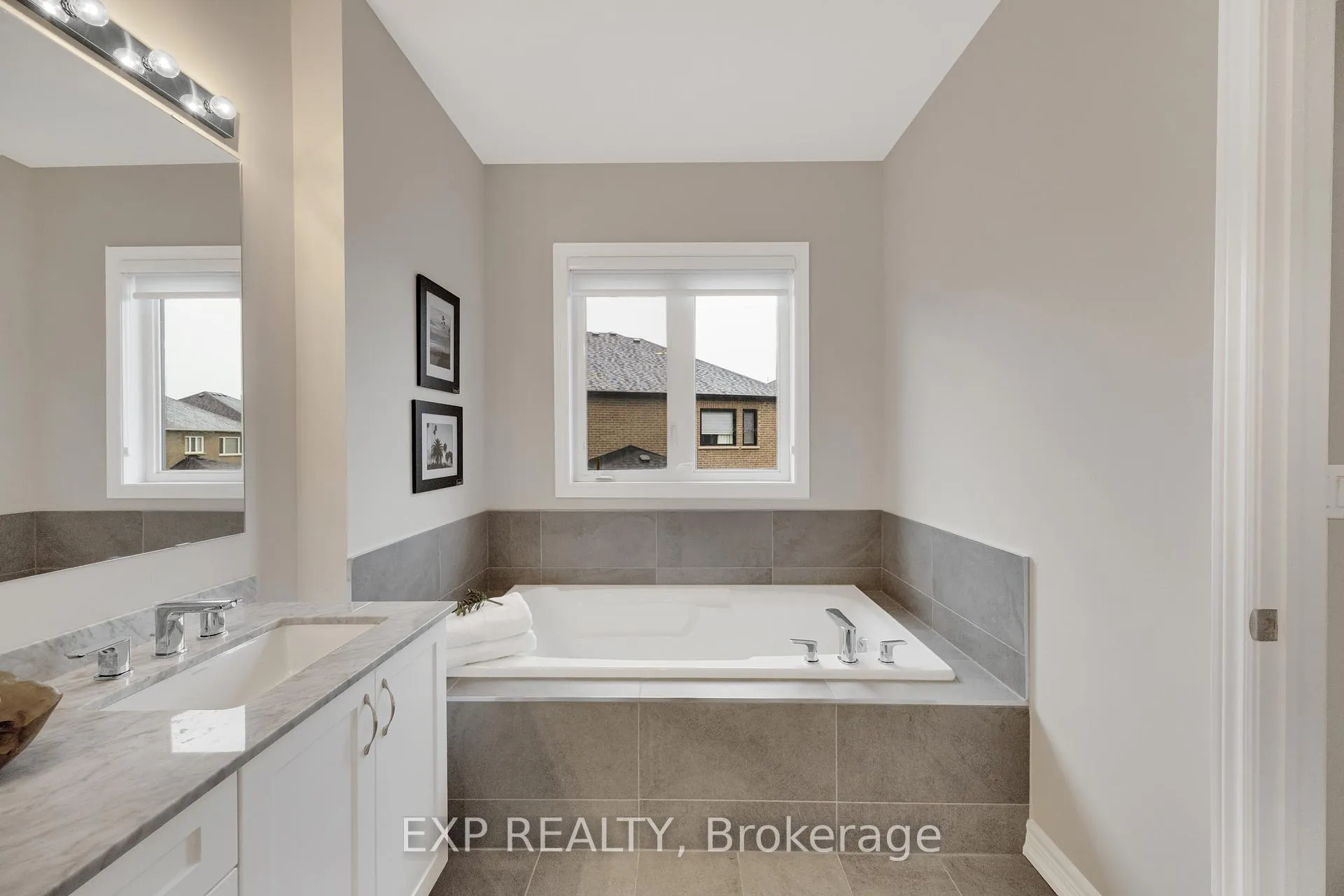 Photo 32 of 34 Carnegie Drive, Oakville, Glenorchy — HOMEH