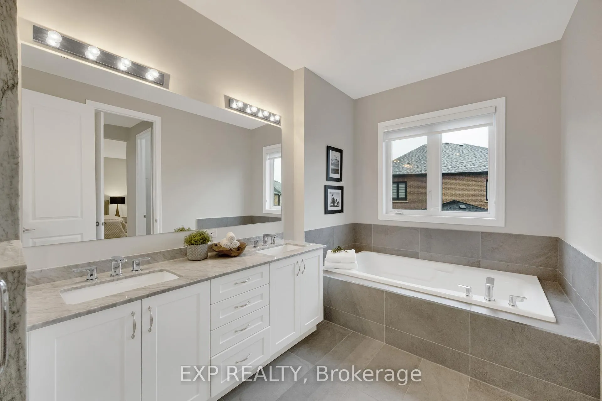 Photo 33 of 34 Carnegie Drive, Oakville, Glenorchy — HOMEH