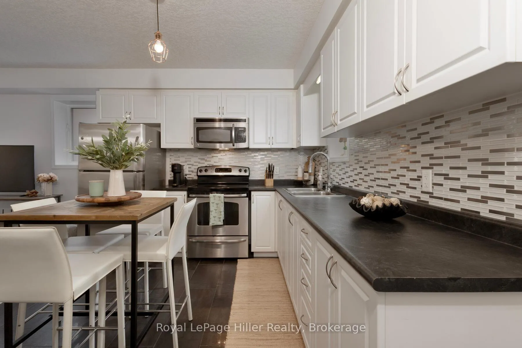 Photo 8 of Unit #3A, 931 Glasgow Street, Kitchener — HOMEH