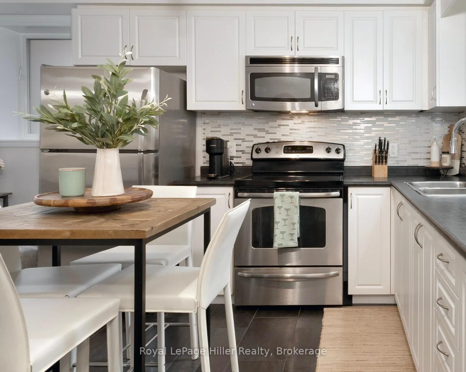 Photo 9 of Unit #3A, 931 Glasgow Street, Kitchener — HOMEH