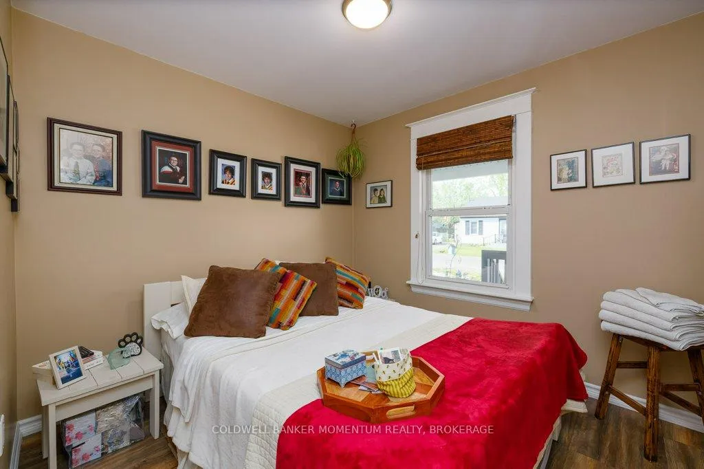Photo 21 of 61 Rosedale Avenue, St. Catharines, Secord Woods — HOMEH