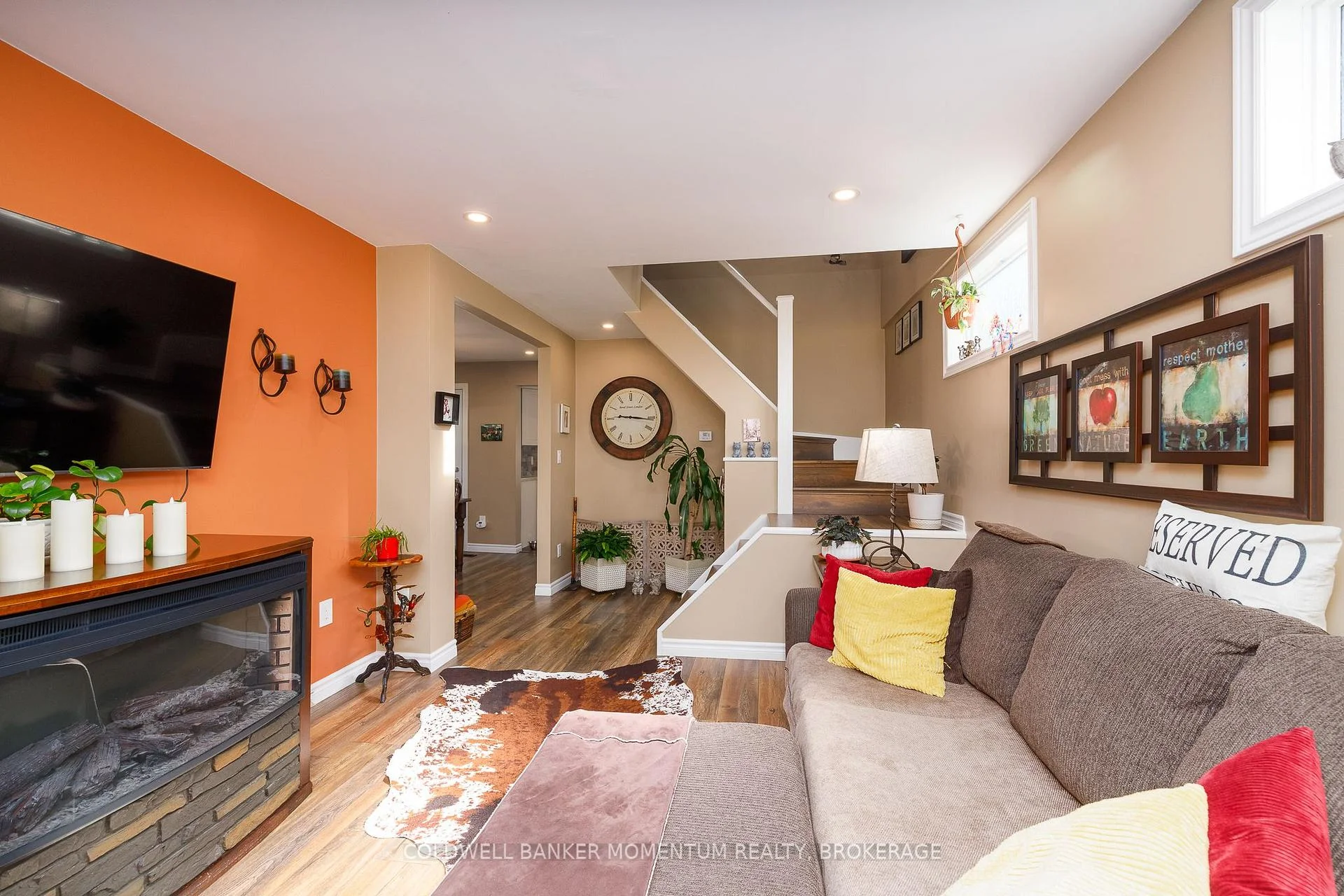 Photo 10 of 61 Rosedale Avenue, St. Catharines, Secord Woods — HOMEH